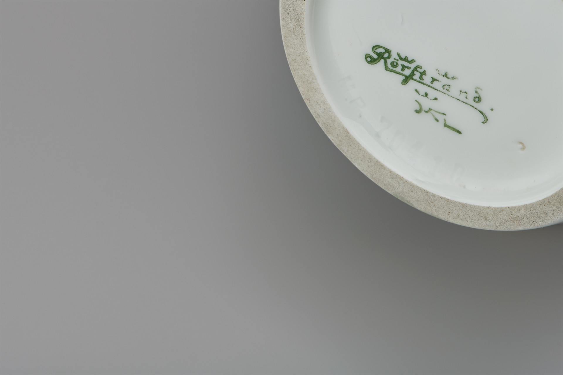 Vase image 4