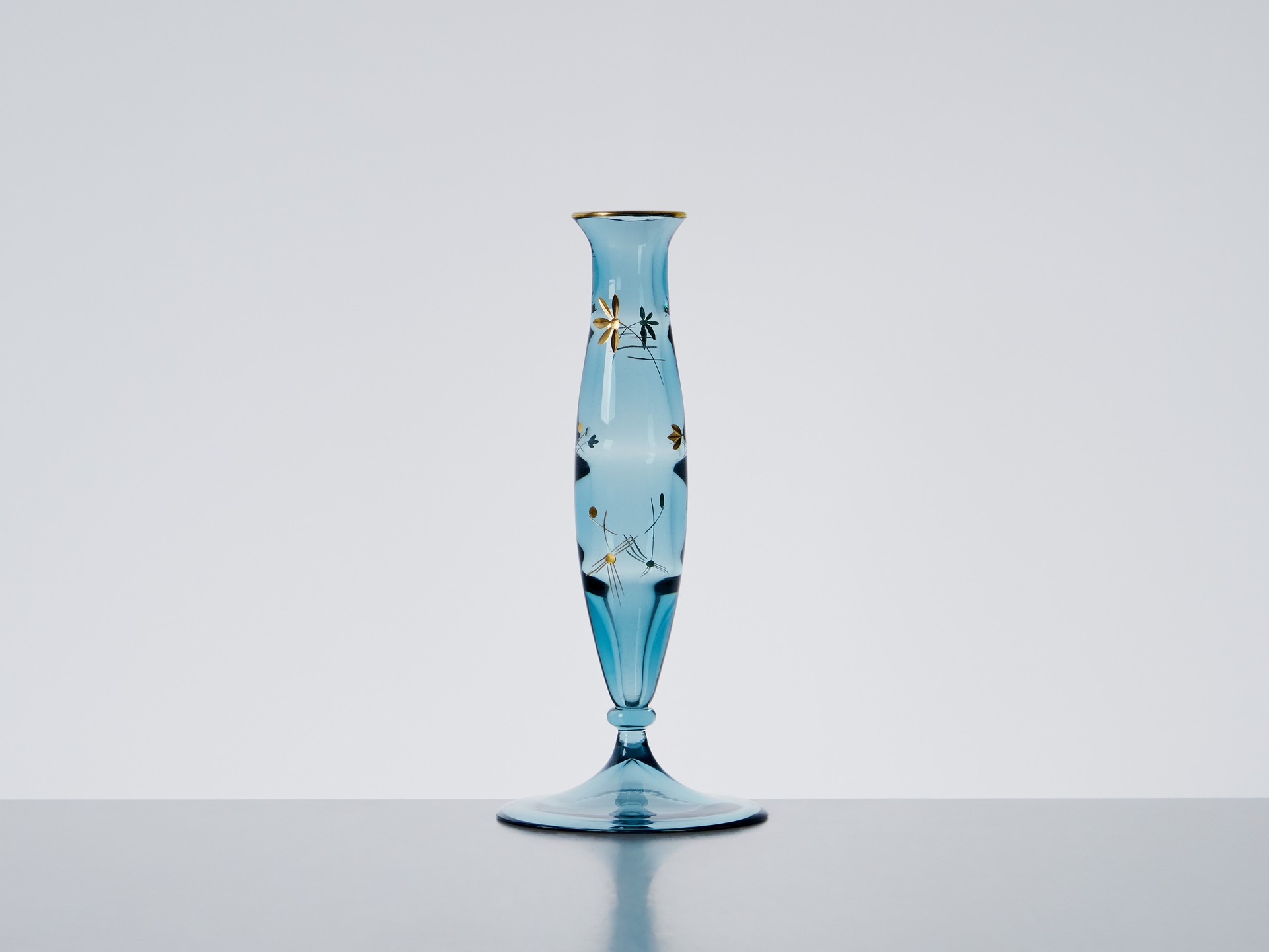 Vase image 2