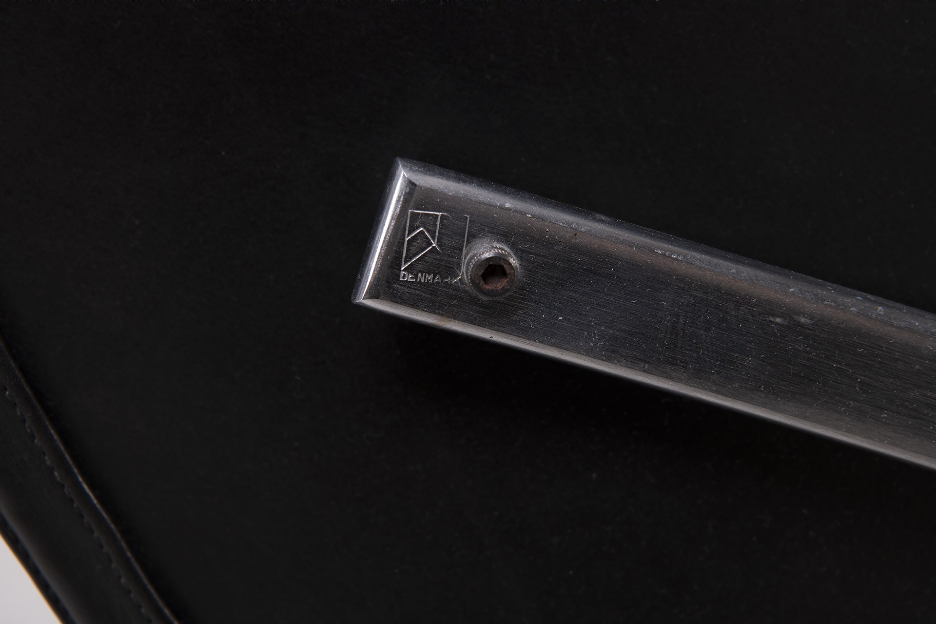 "PK-9" Chair image 8