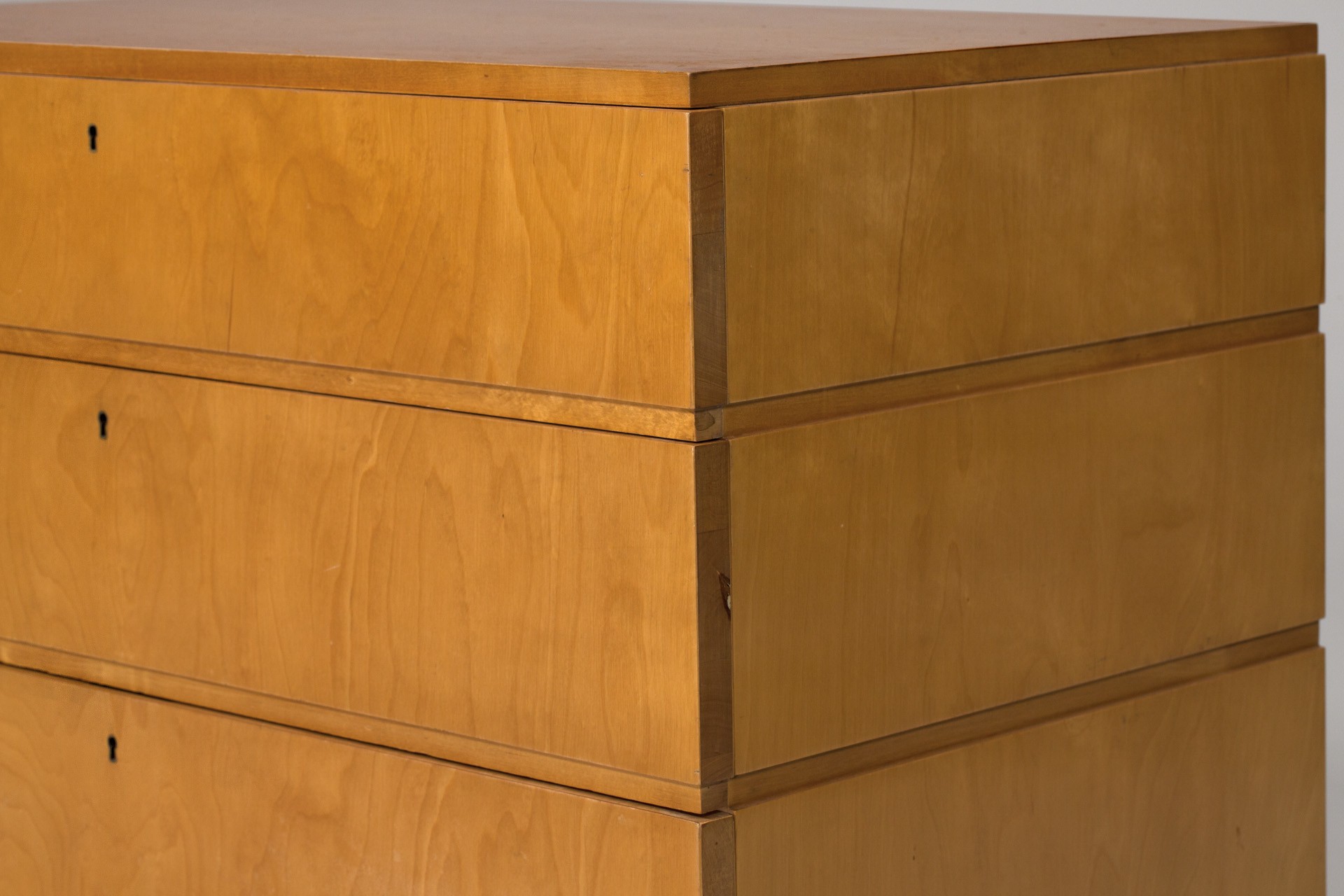 Chest of Drawers image 3