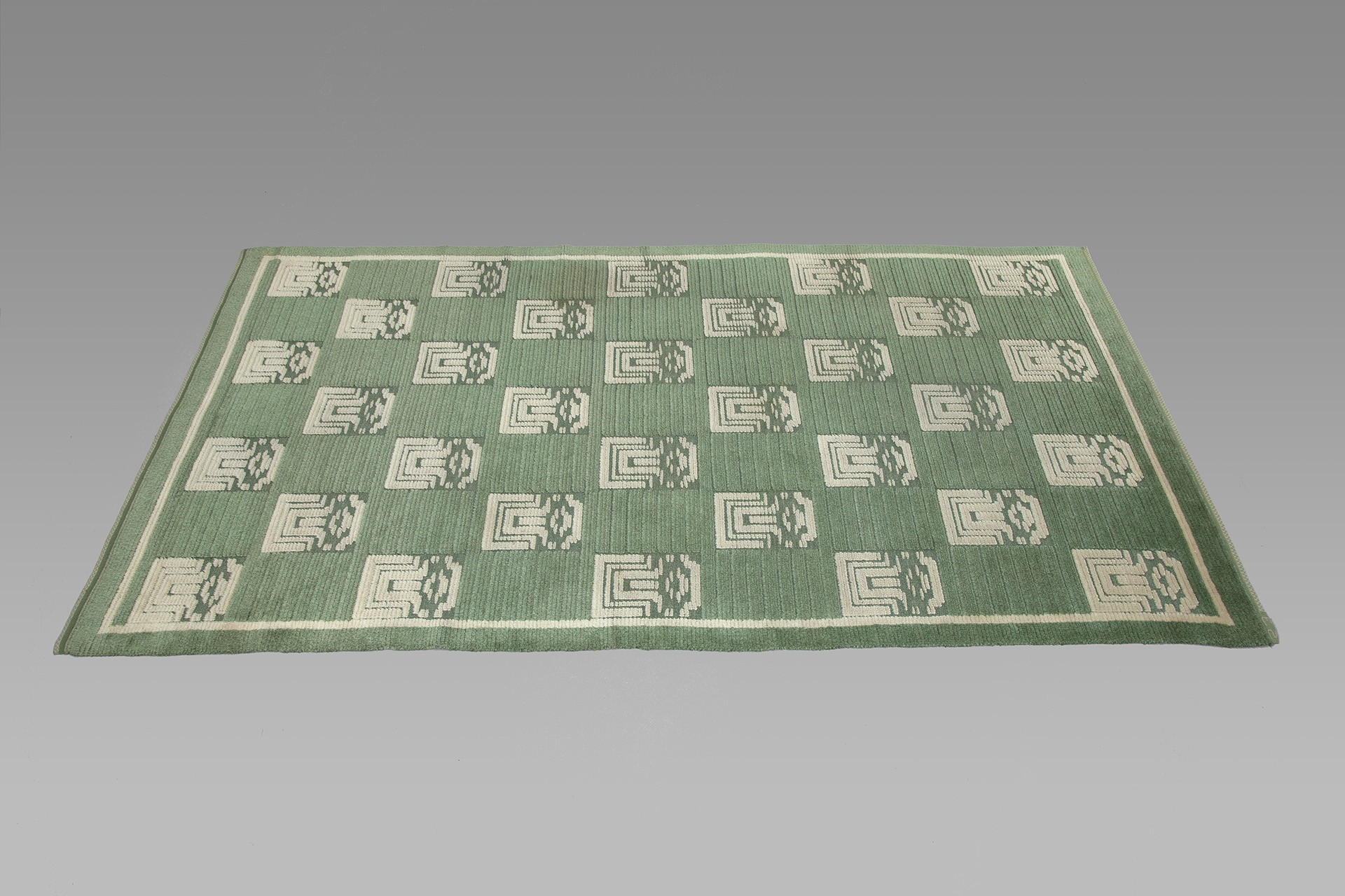 Relief Woven Carpet