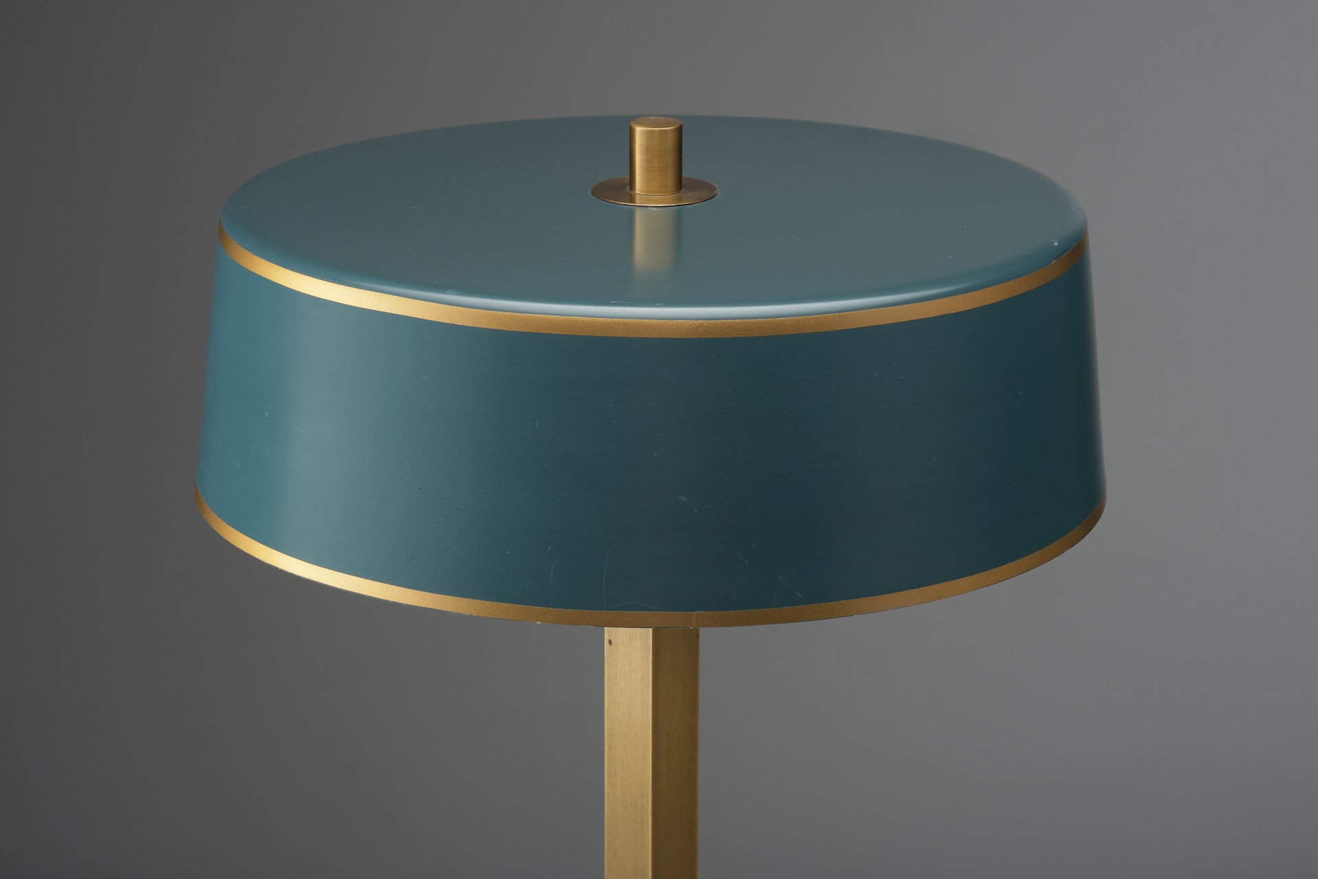 Table Lamp image 2