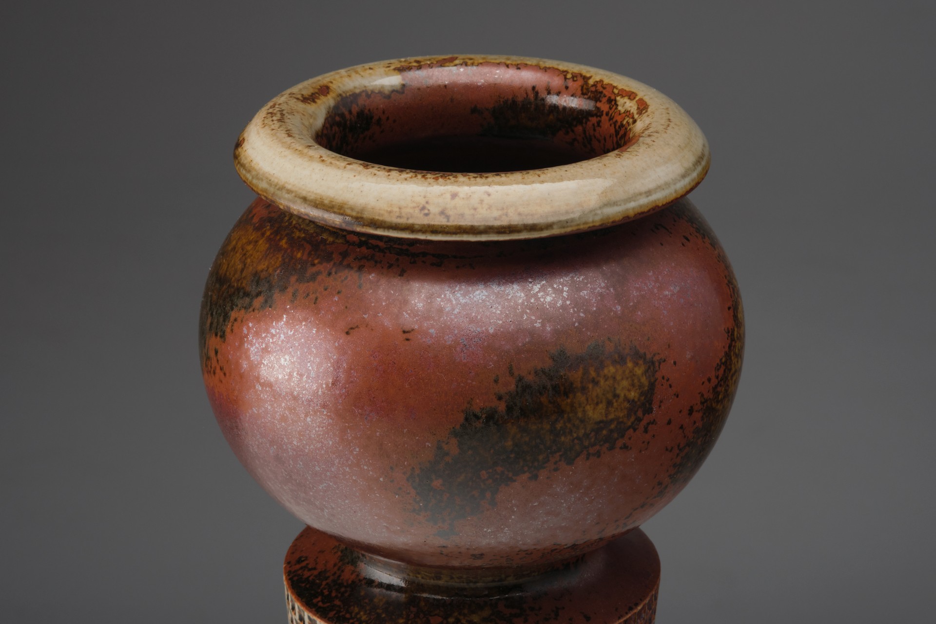 Vase image 3