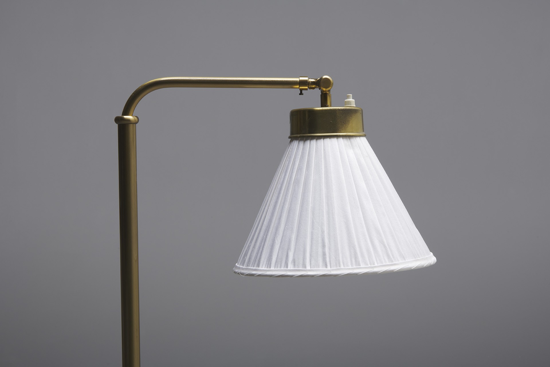 Pair of Adjustable Floor Lamps, Model no. G 1842 image 4
