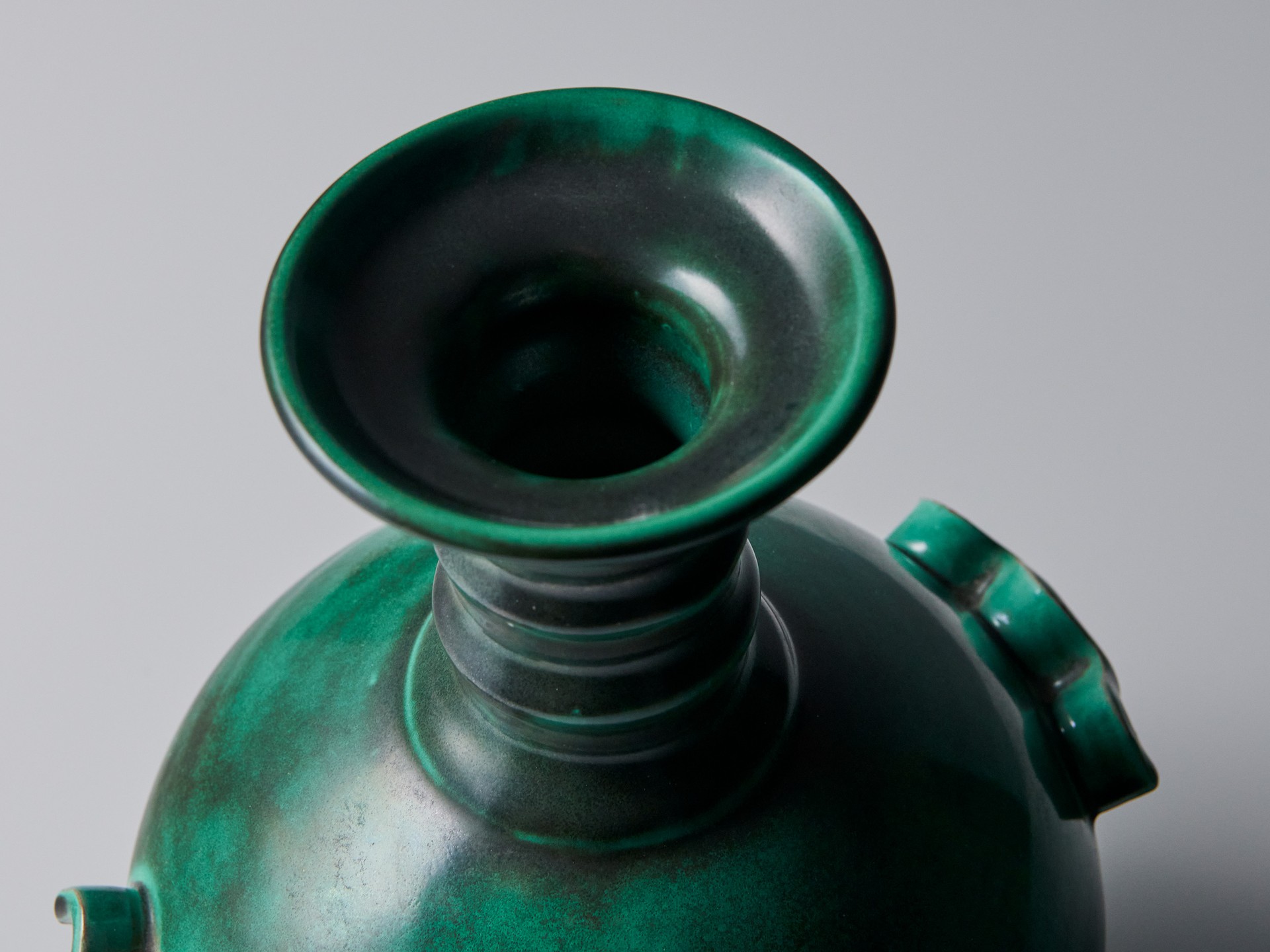 Vase image 6