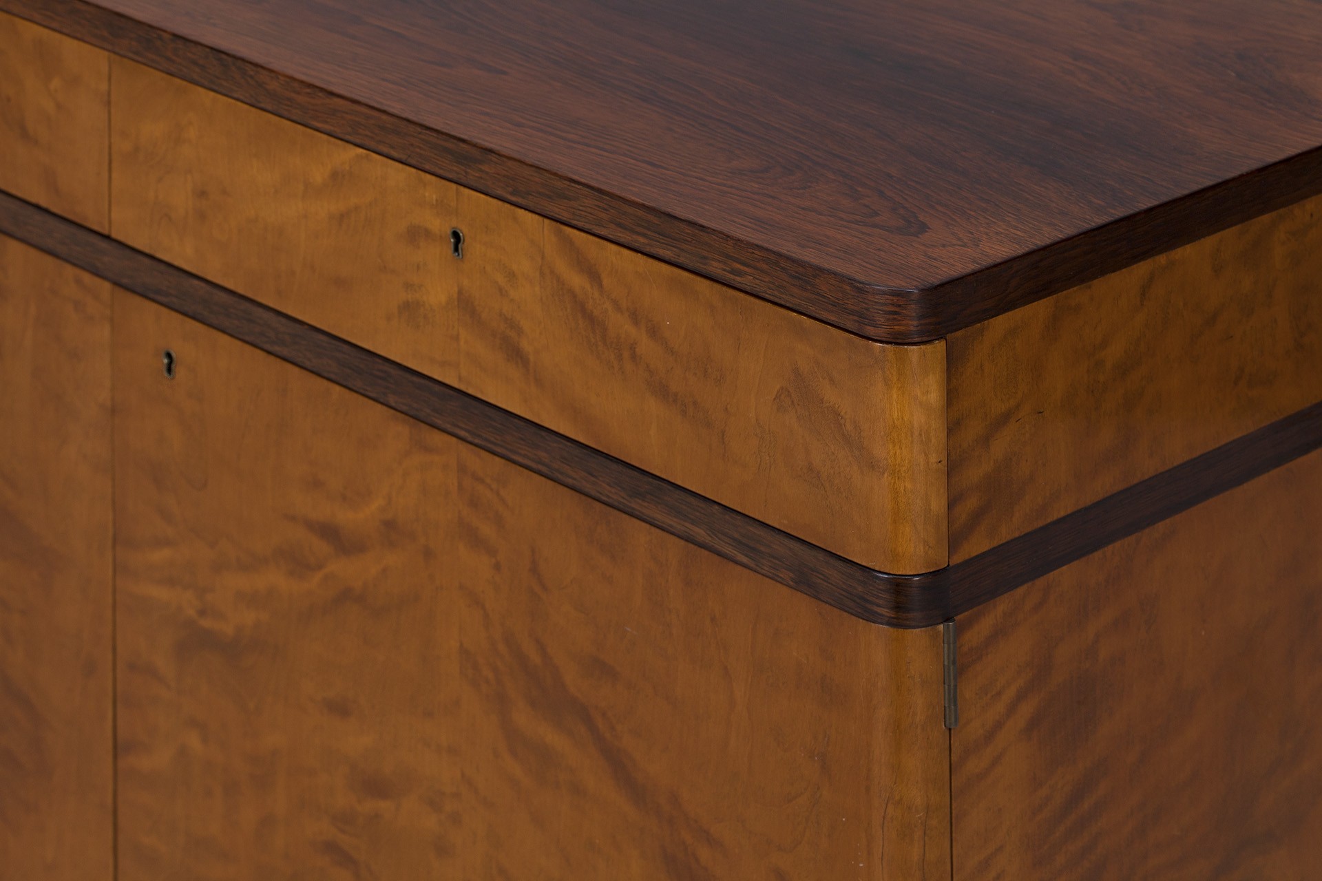 Cabinet image 6