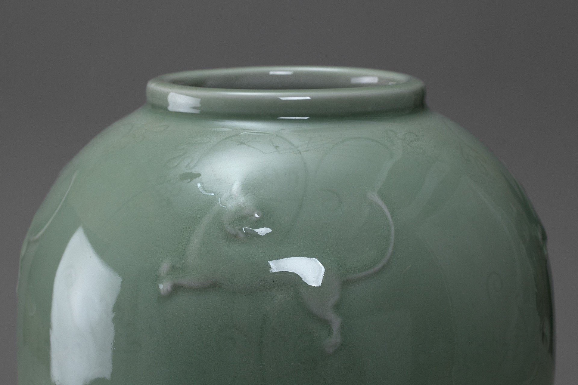 Urn image 2