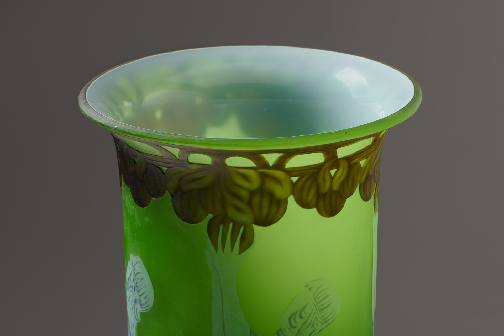 Unique Exhibition Vase image 3