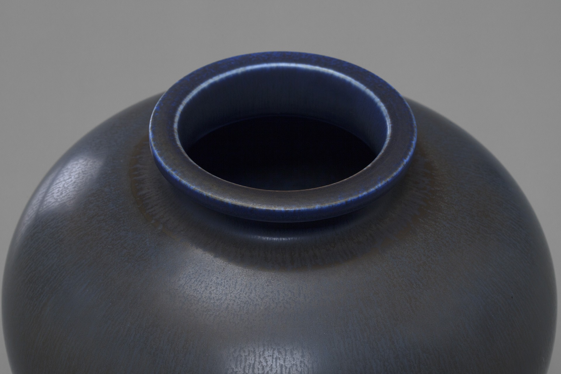 Large Vase image 3