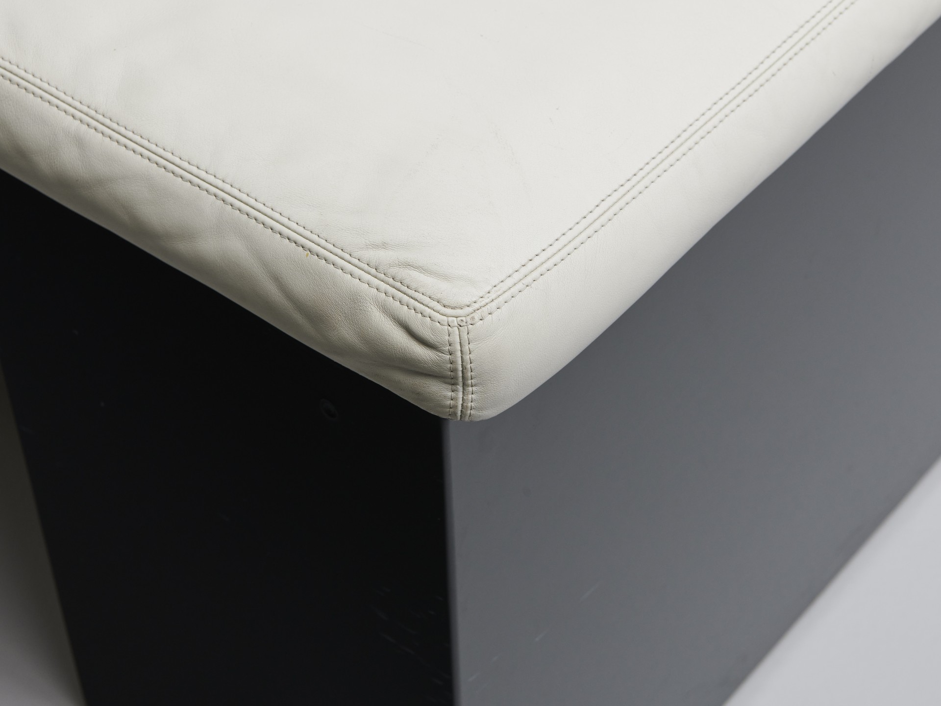 Pair of 'Brigadier' Sofas image 8