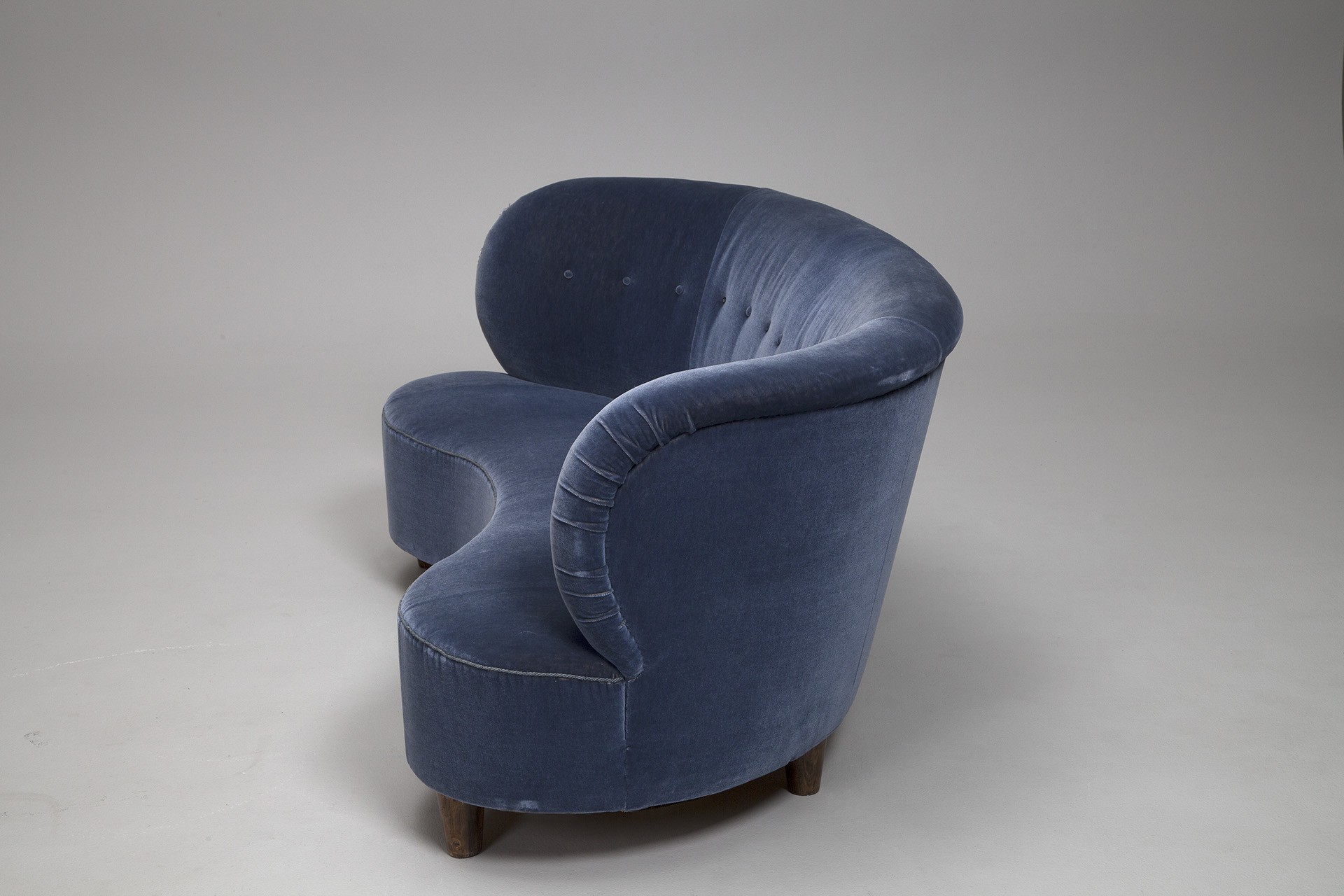 Sofa image 3