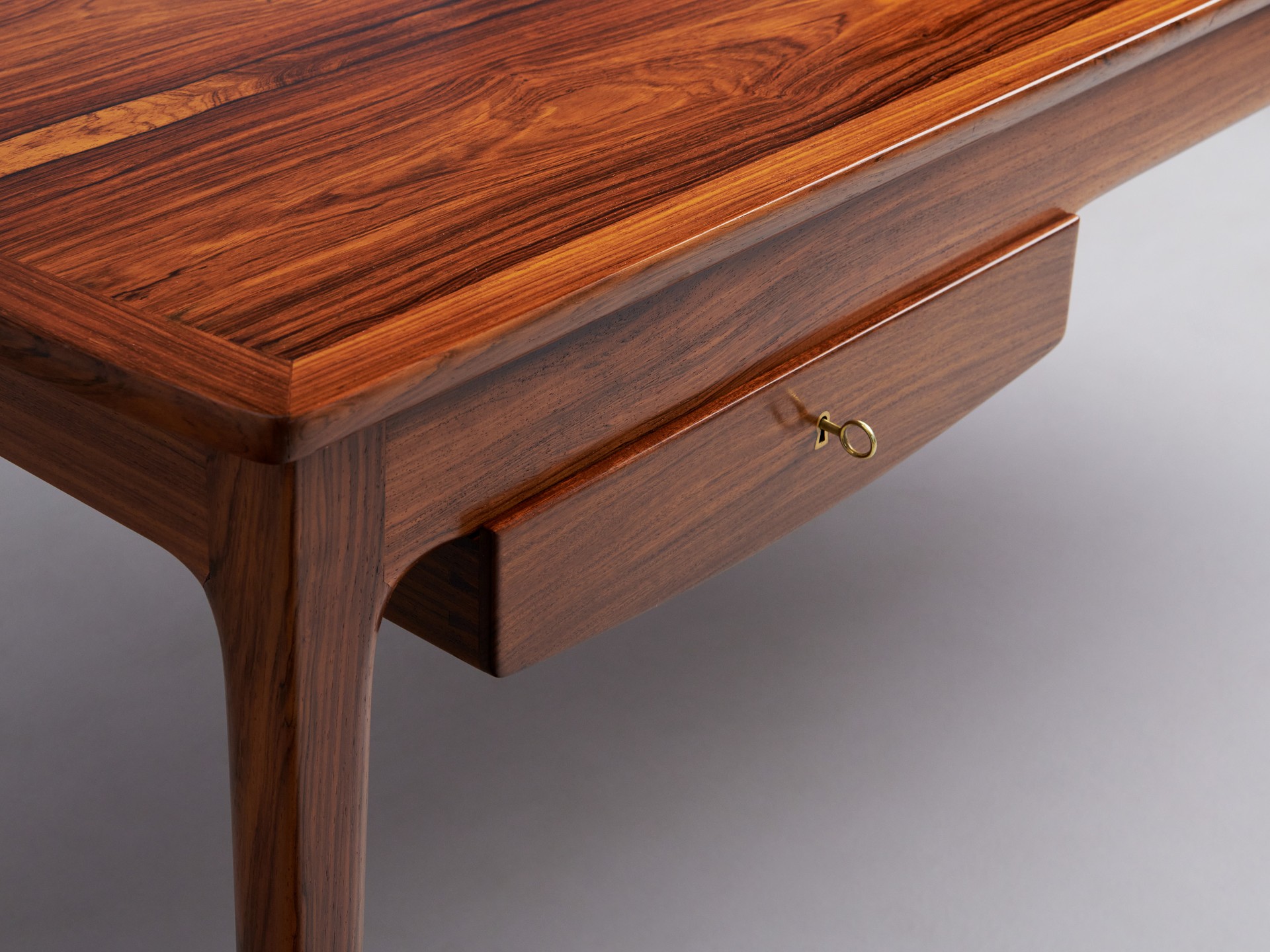 Desk image 8