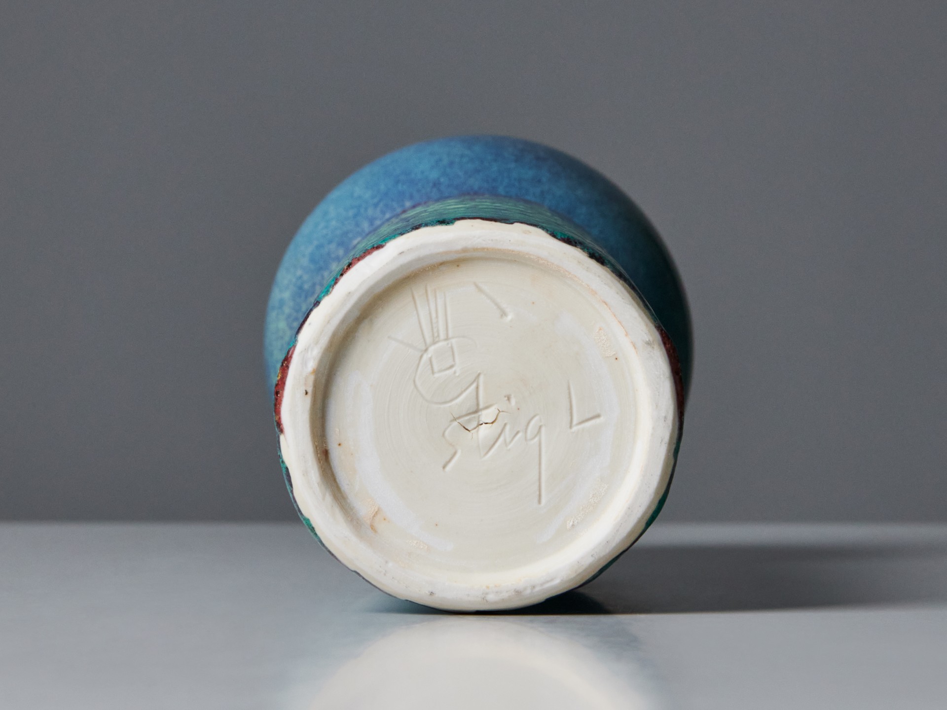 Vase image 6