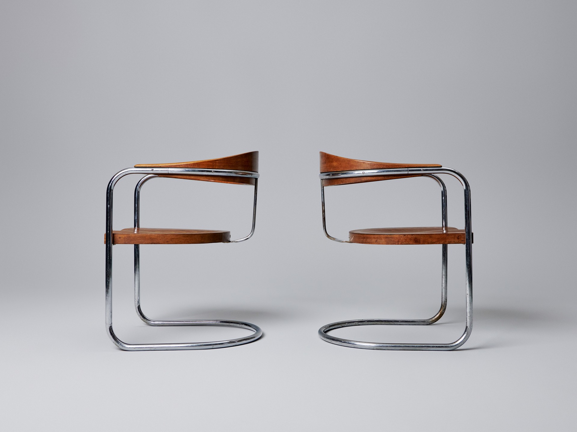 Pair of Cantilevered Armchairs image 4