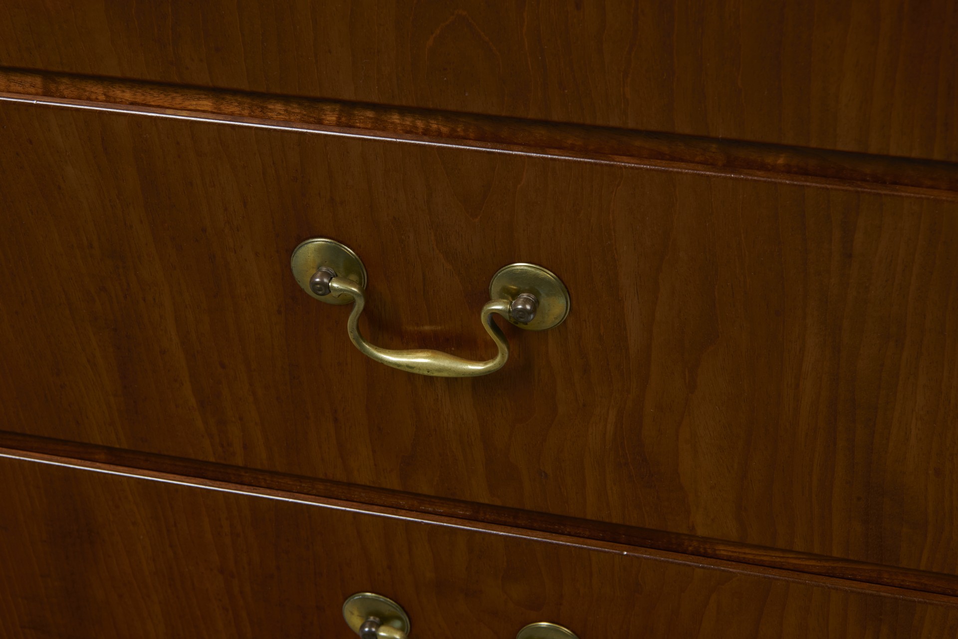 Chest of Drawers image 4