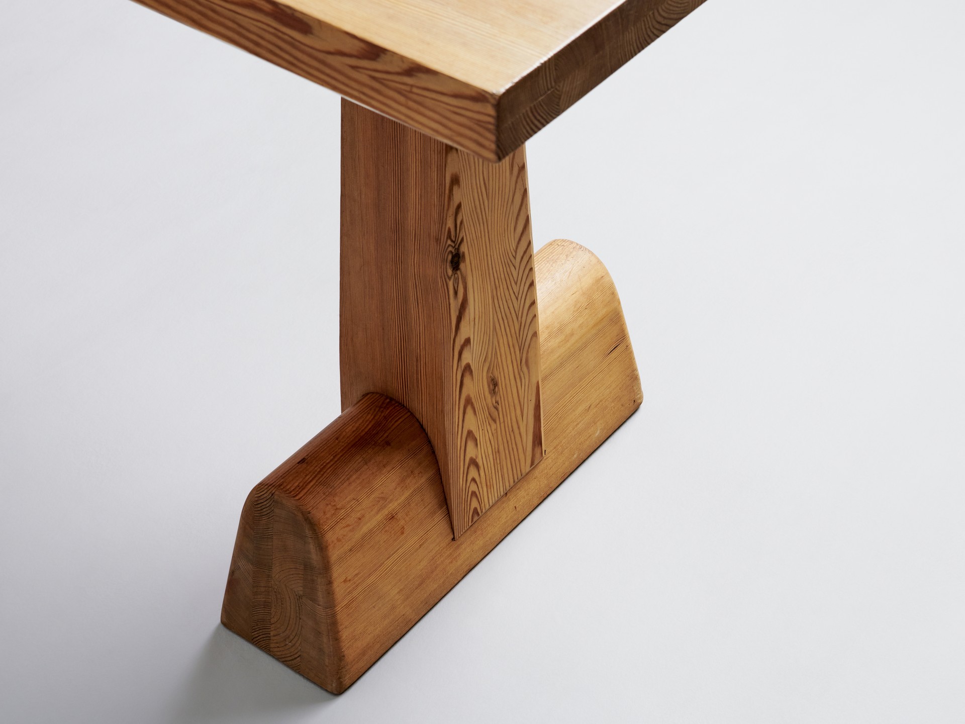'Utö' Table image 9