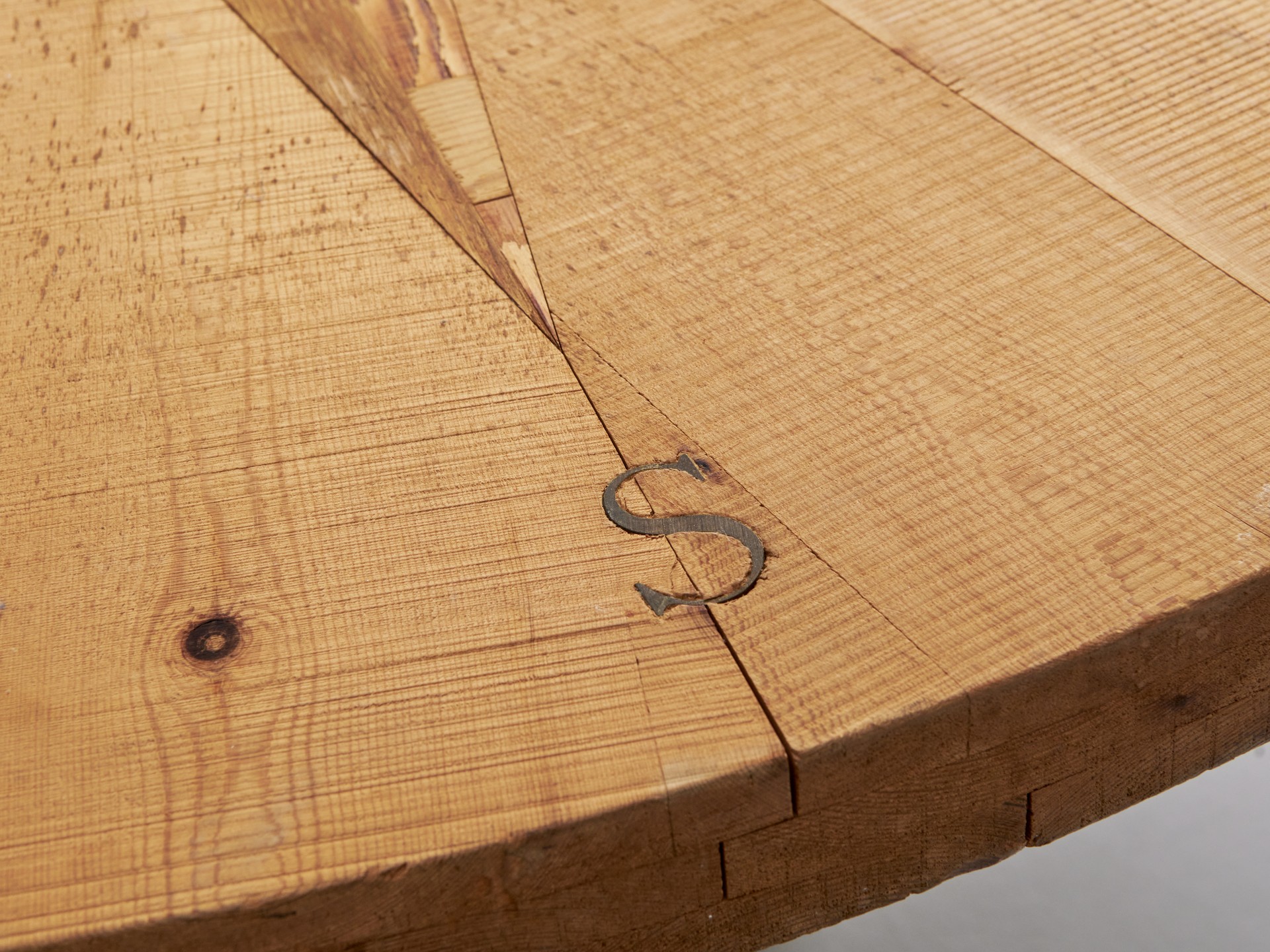 'Rosa Dei Venti' Table image 6