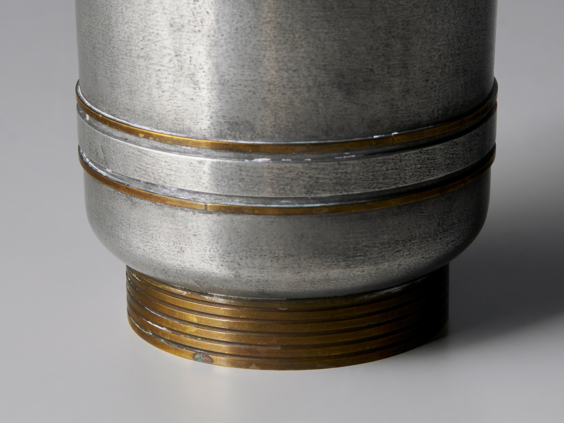 Vase image 3
