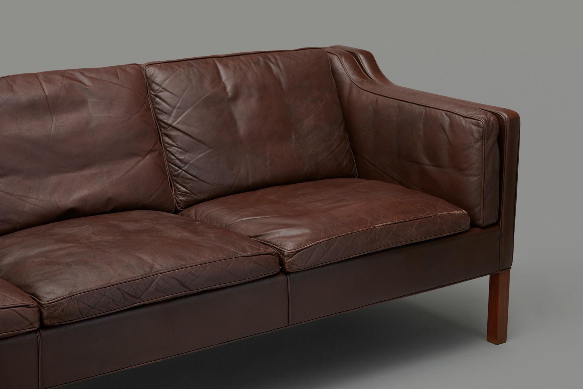 Sofa, Model no. 2213 image 4