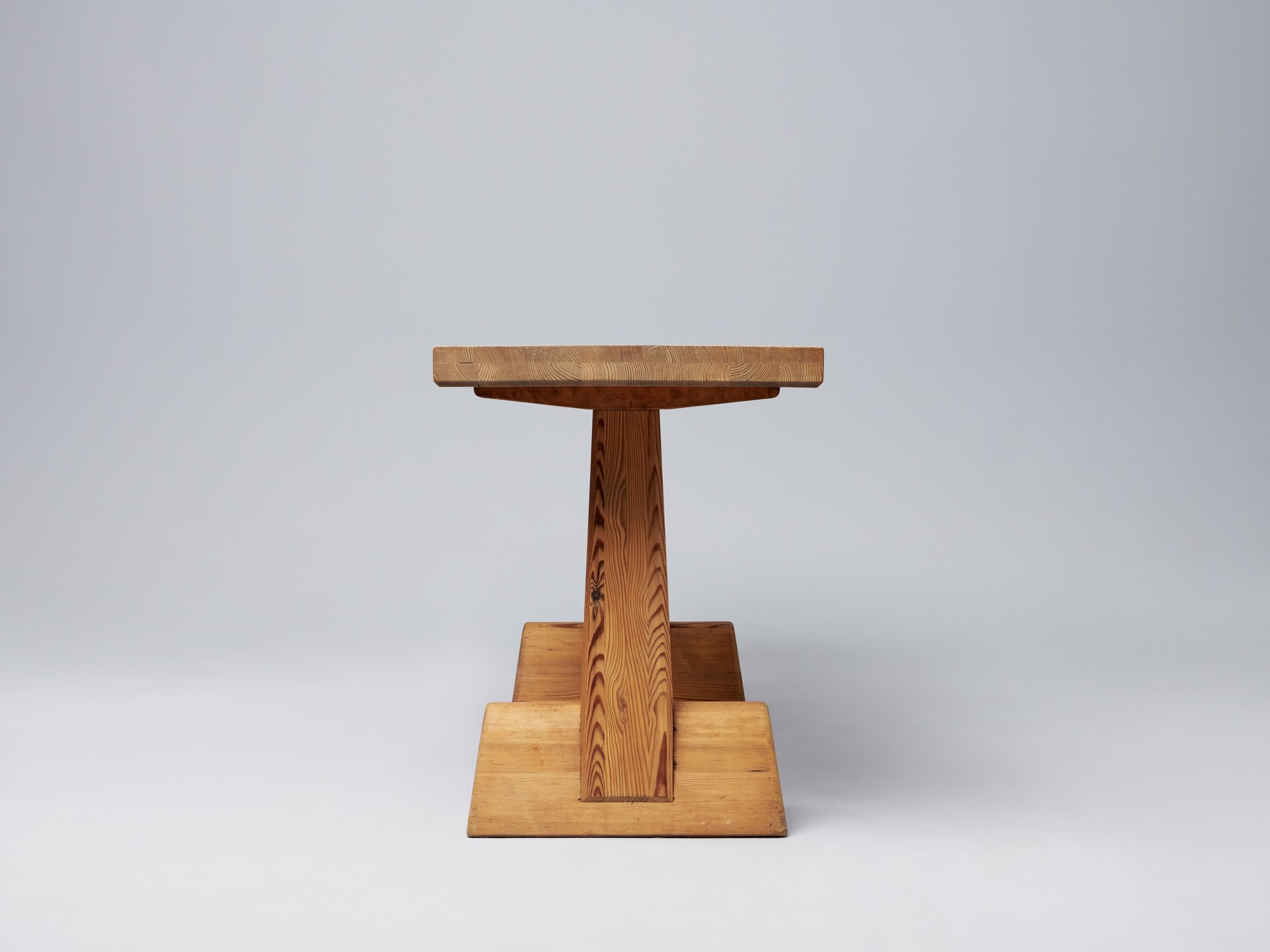 'Utö' Table image 3