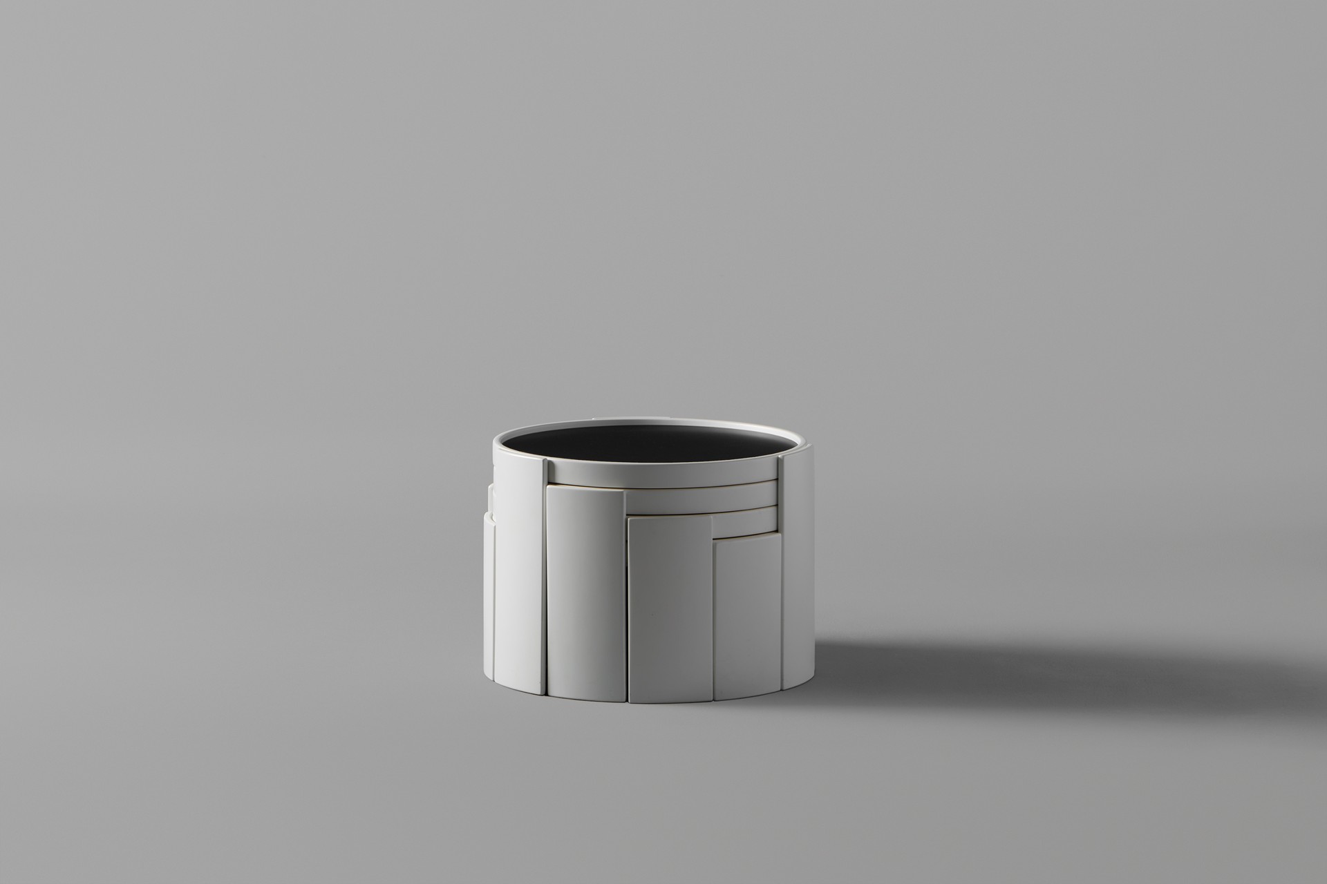 Set of Four Tables, Model no. 780 image 2