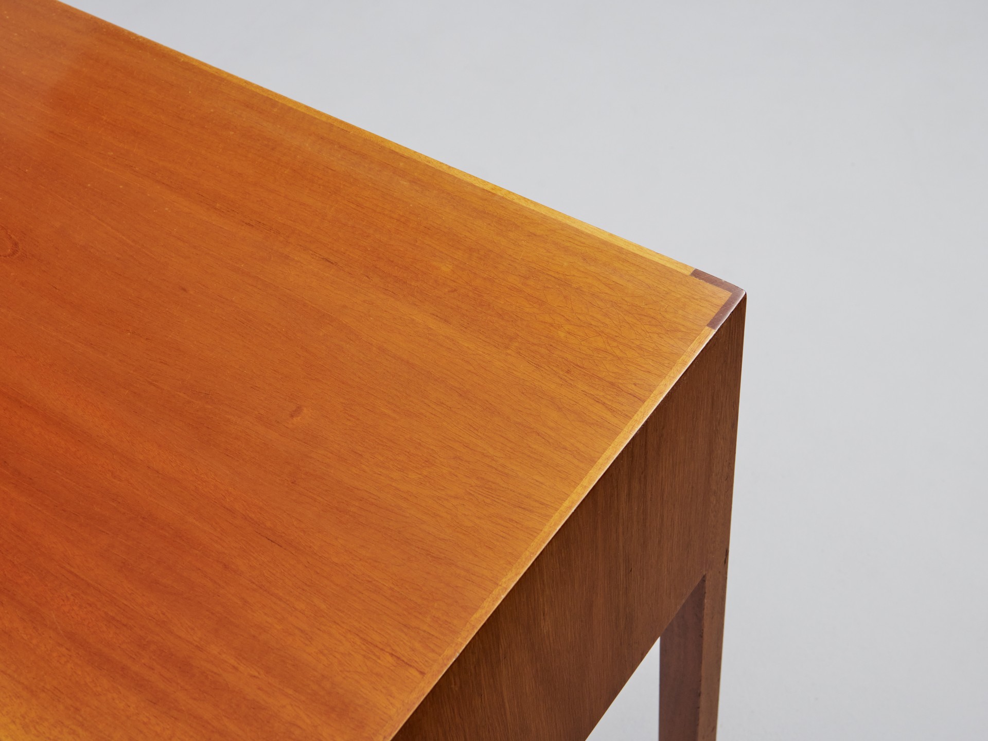 Sideboard image 6