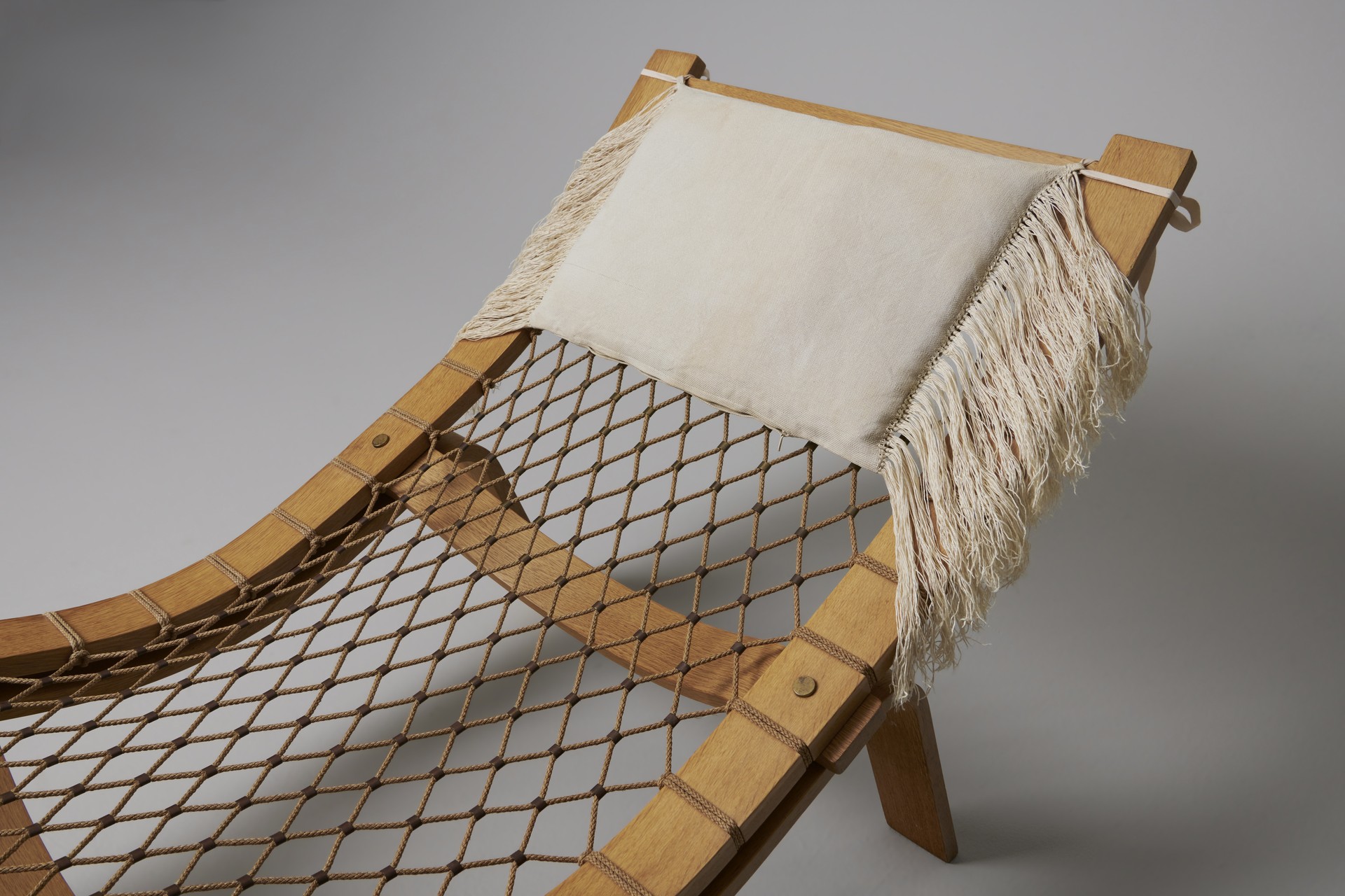 'Hammock' Chaise Longue image 3