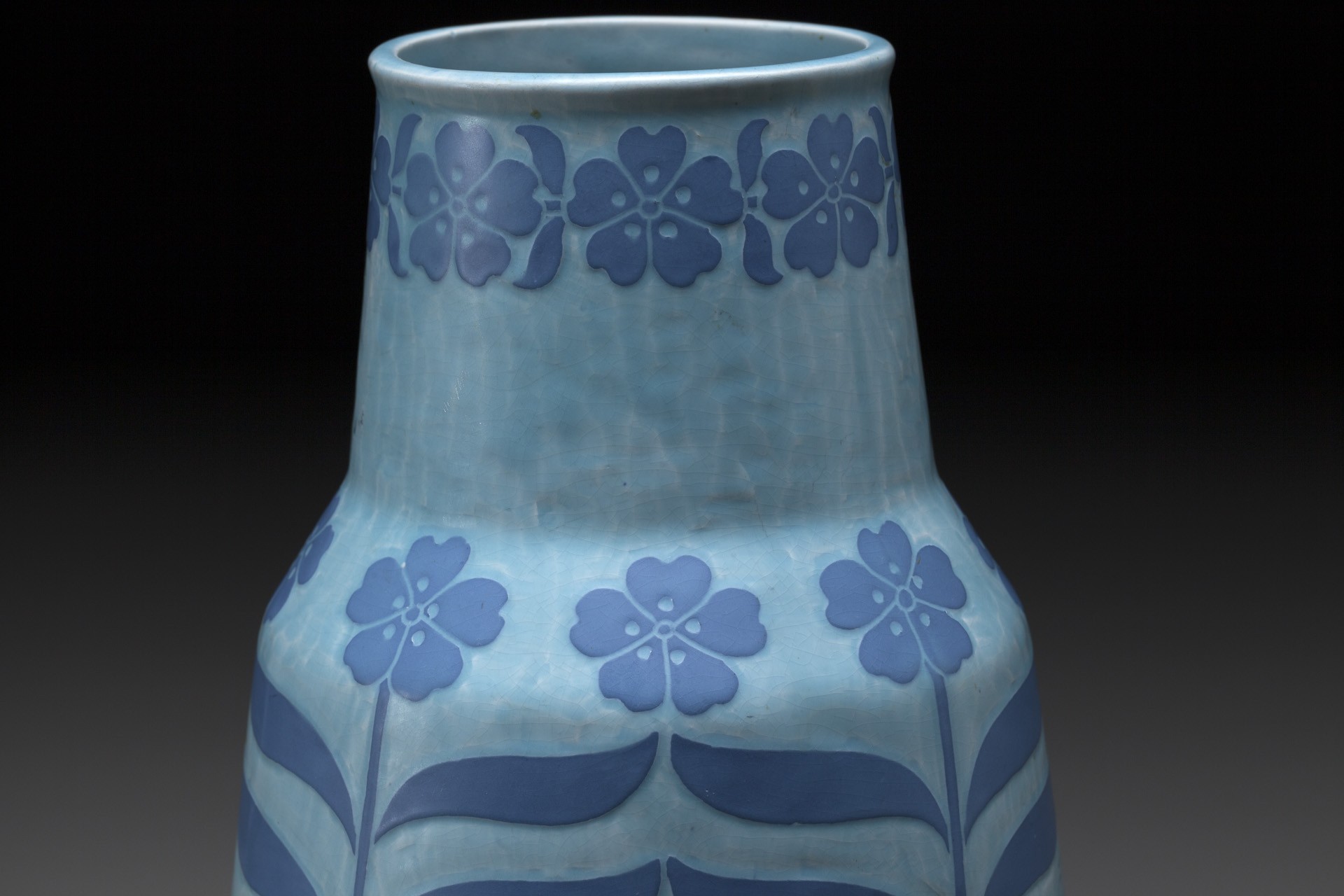 Vase image 4