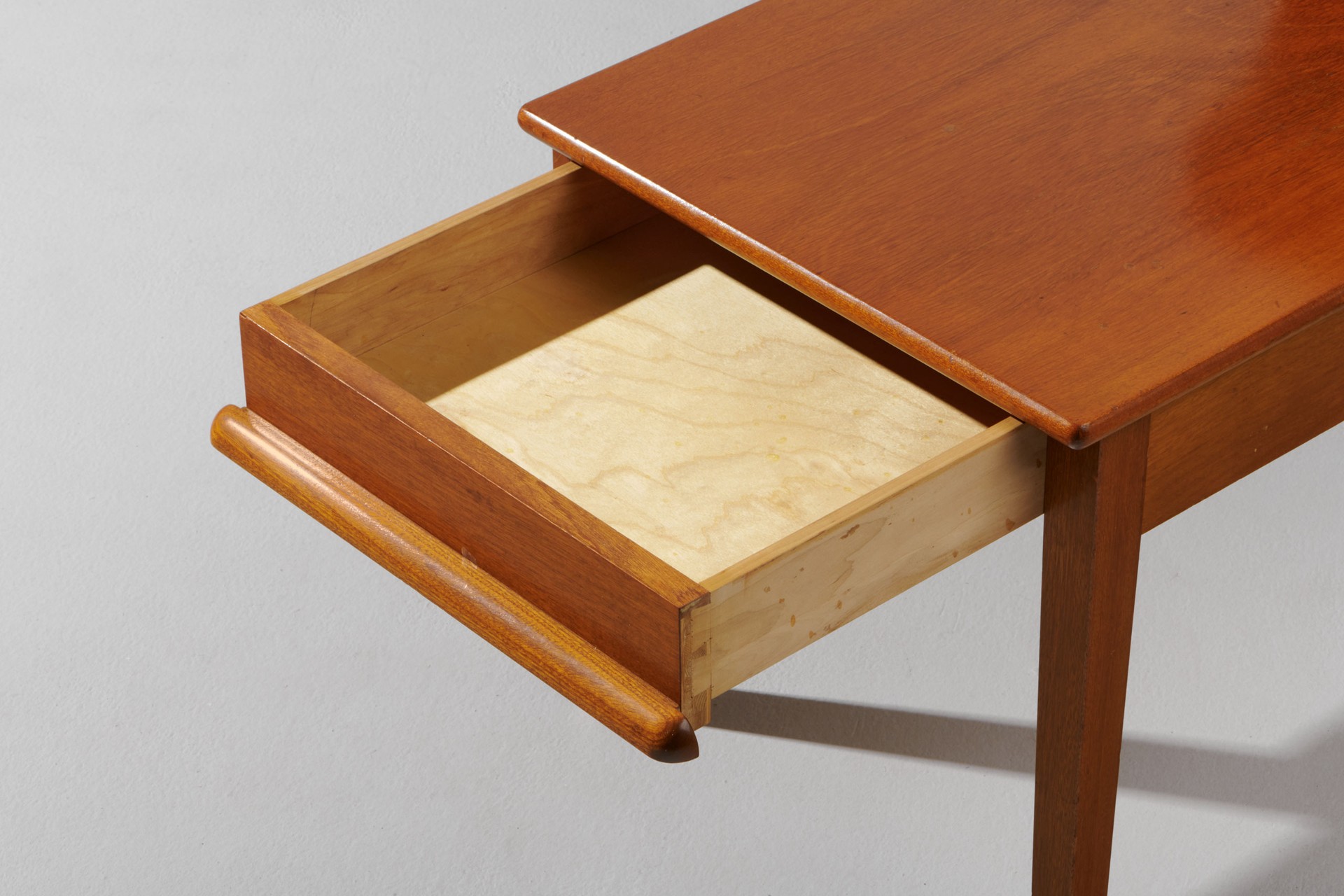 Pair of Bedside Tables image 4