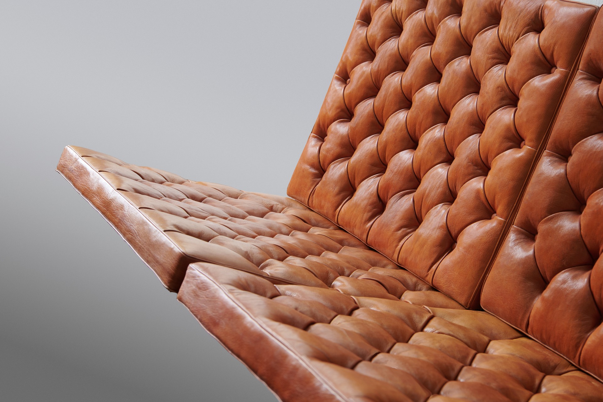 Two Part Wall Mounted Sofa image 3