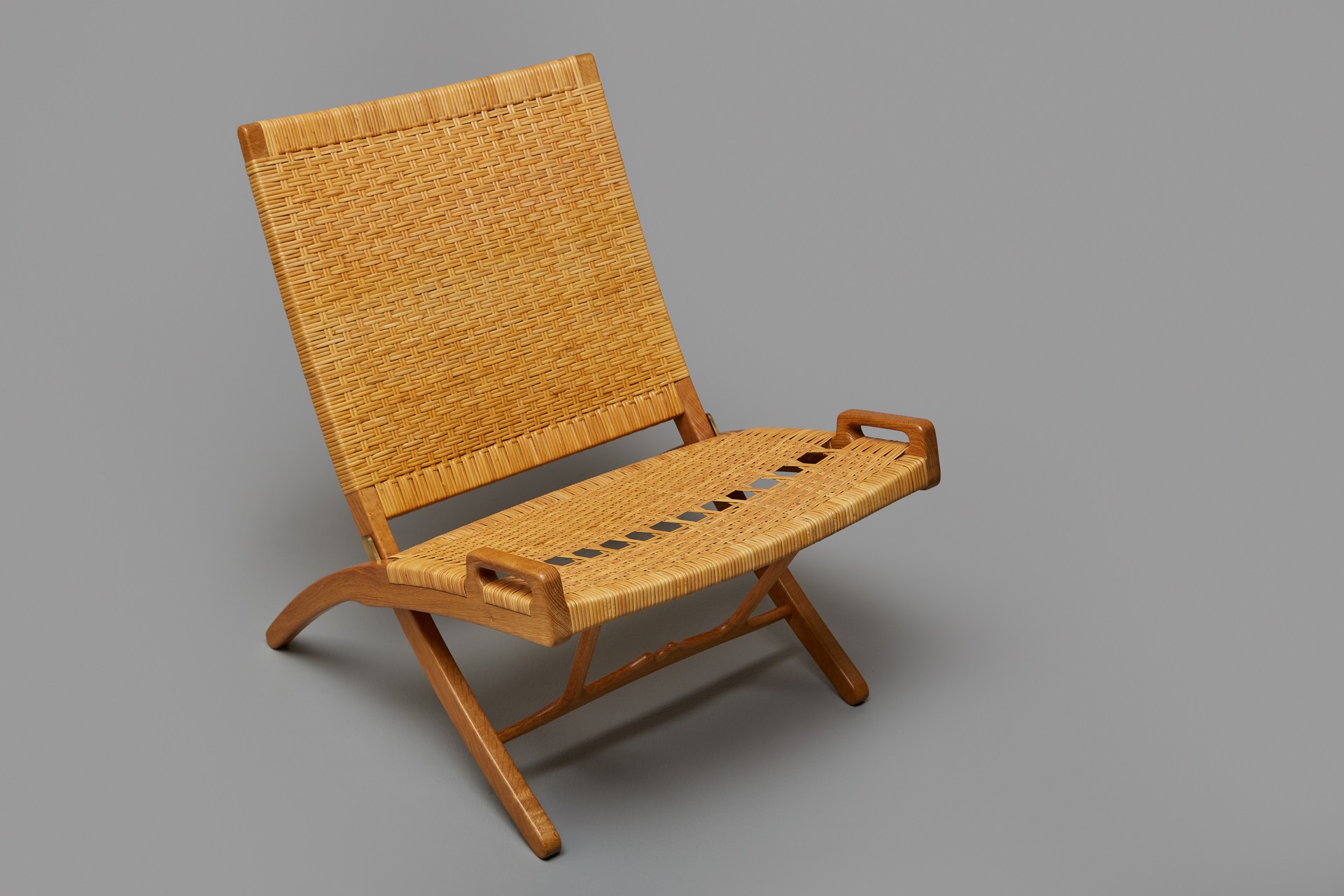 Pair of Folding Chairs, Model no. 512 image 3