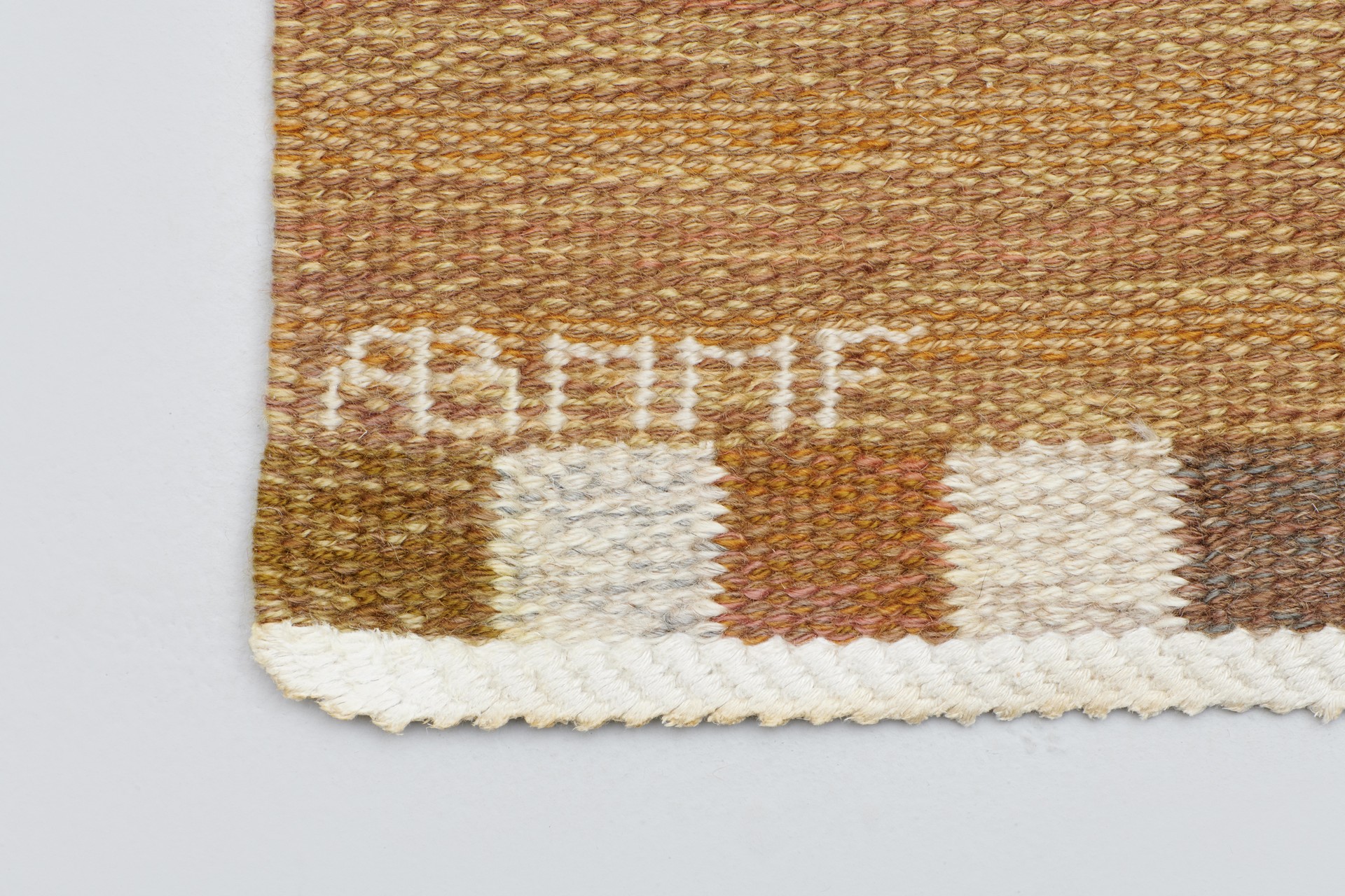 Carpet 'Brown Wall' image 5