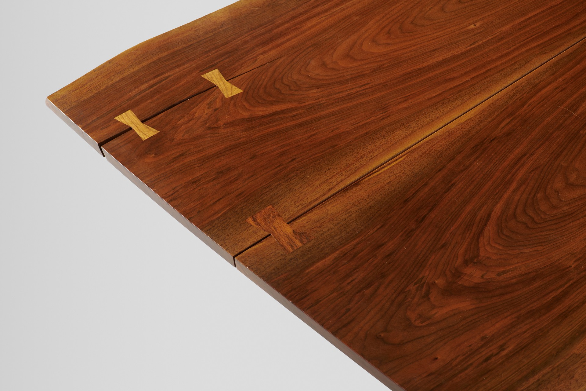 "Minguren III" Table image 4