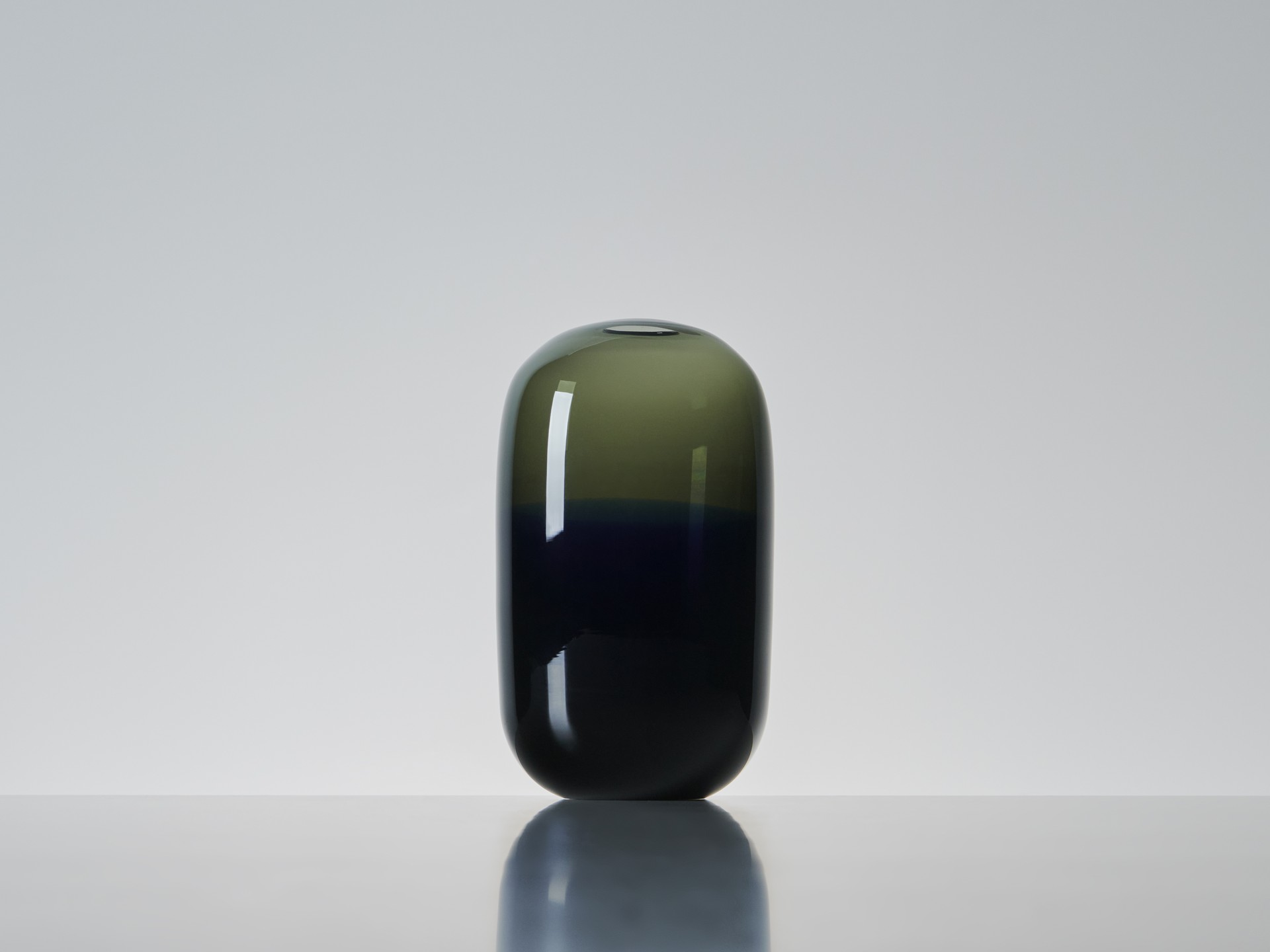 Vase image 3