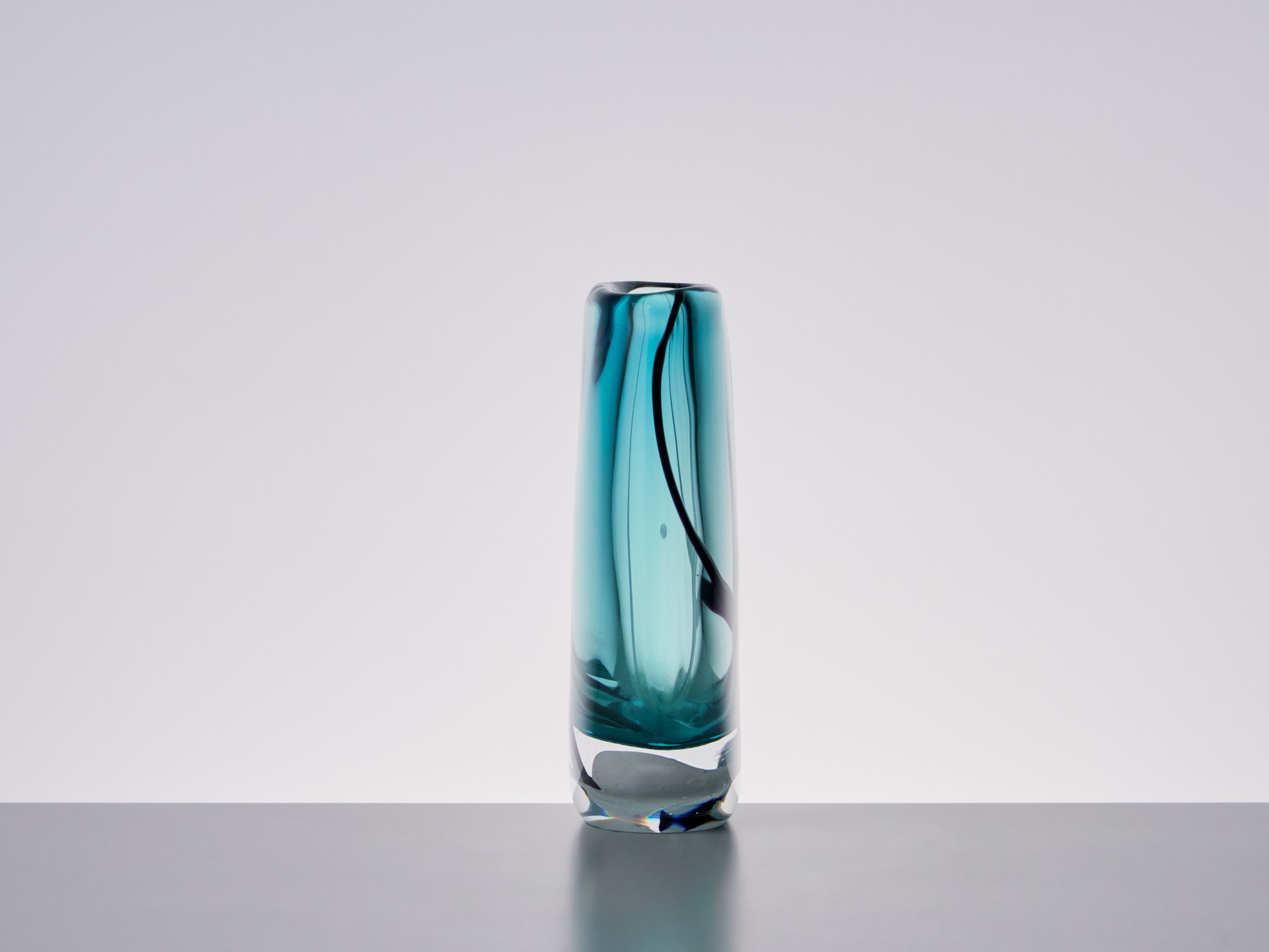 'Winter' Vase image 4