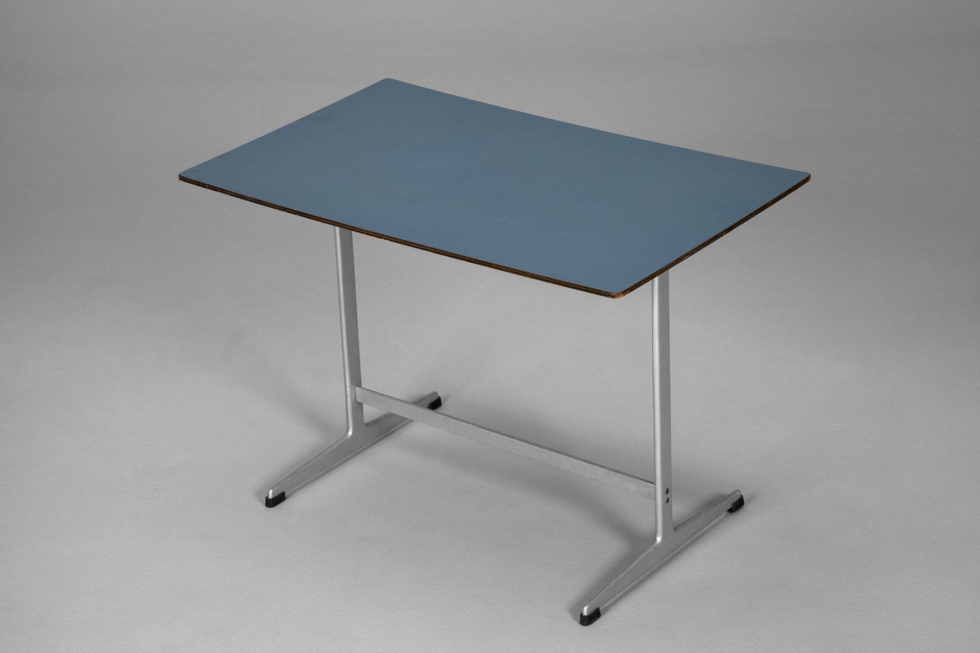 SAS Royal Hotel Table