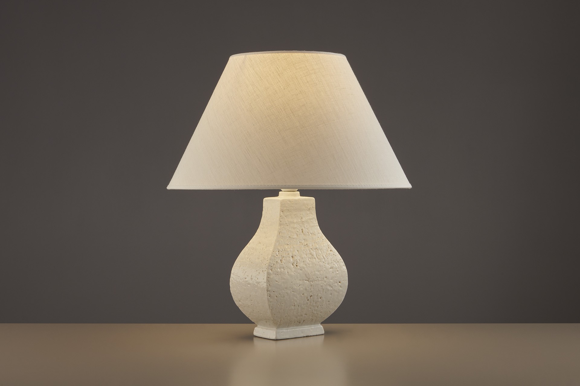 Table lamp image 2