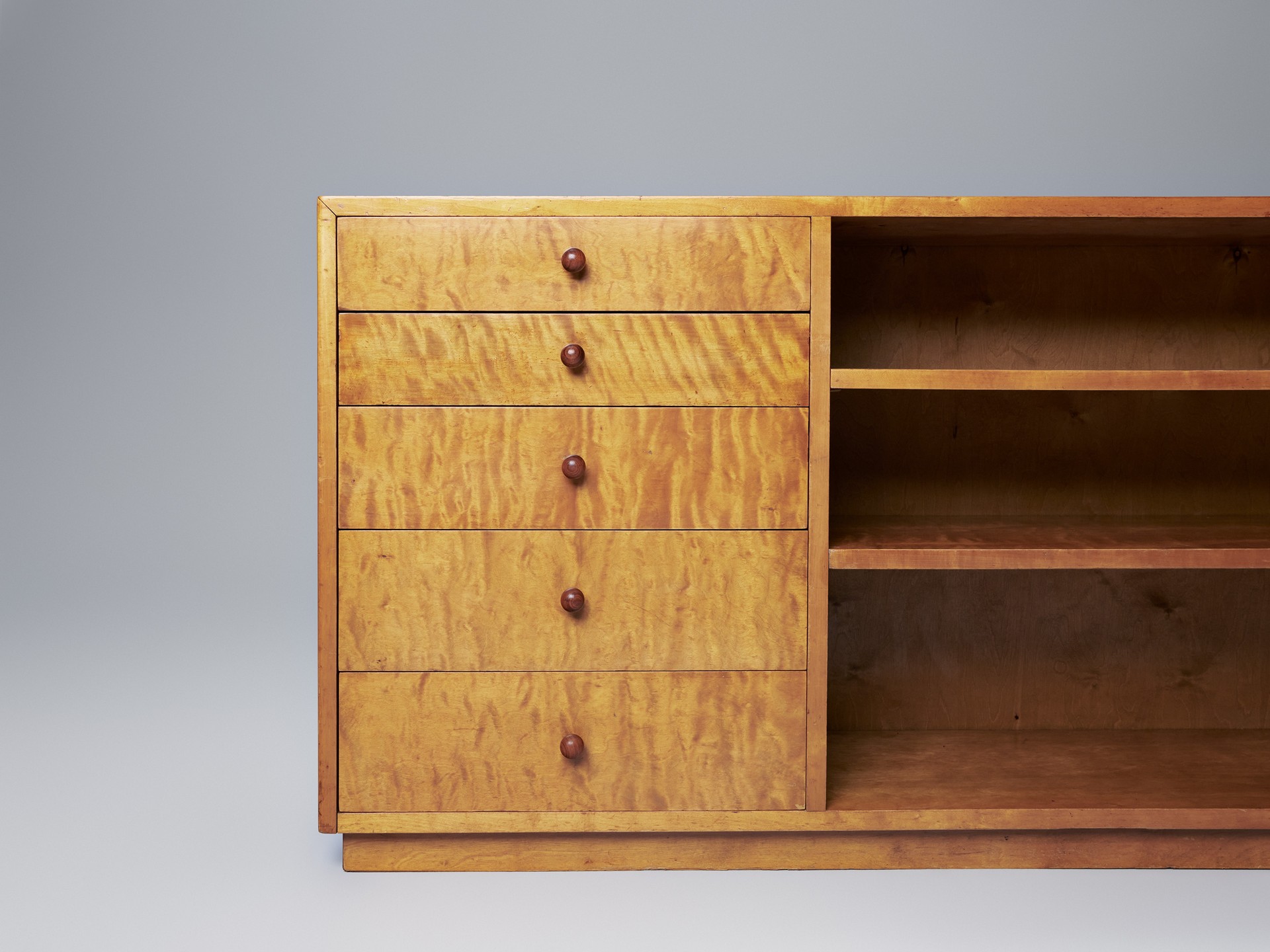 Bookshelf image 6