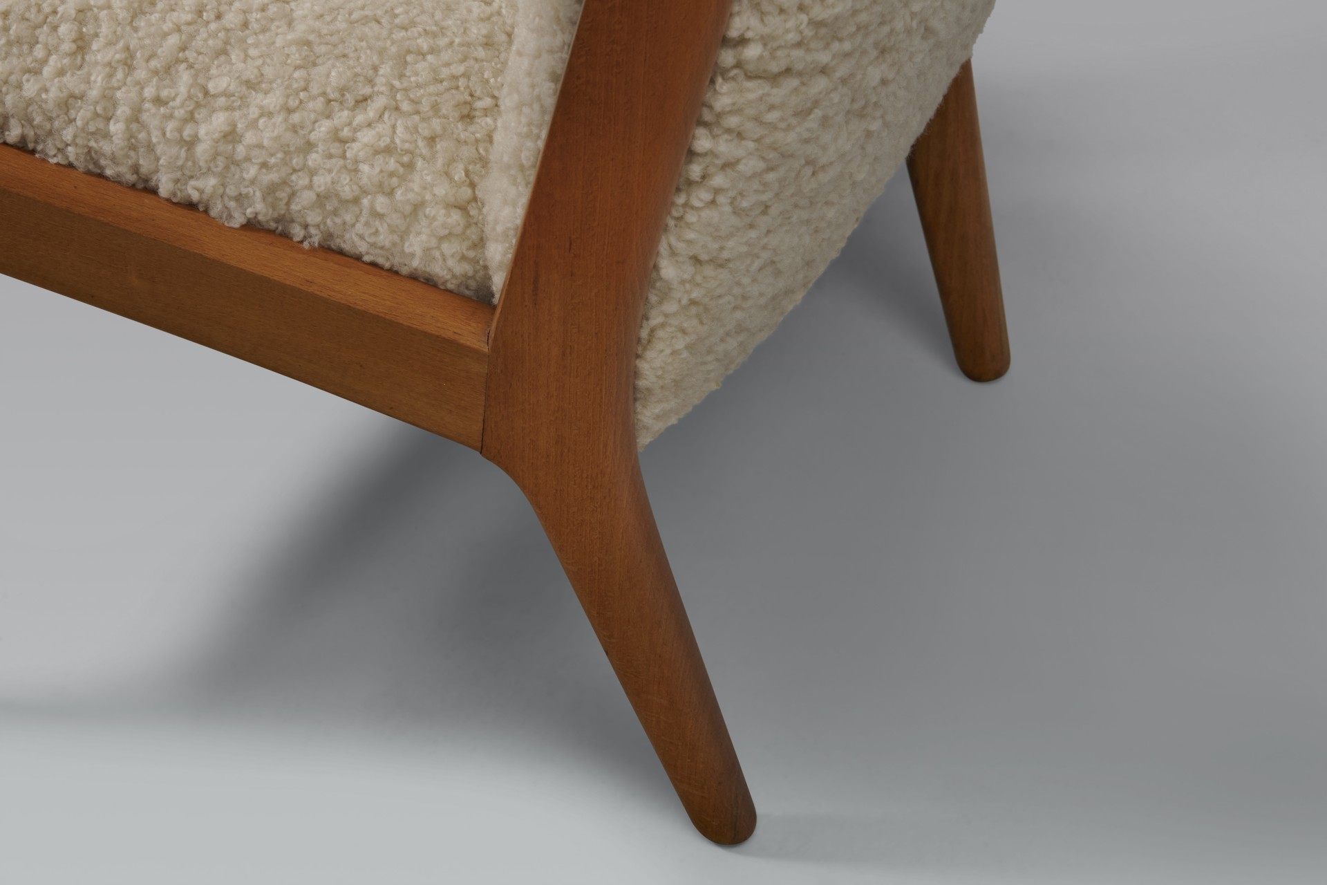 Easy Chair image 6
