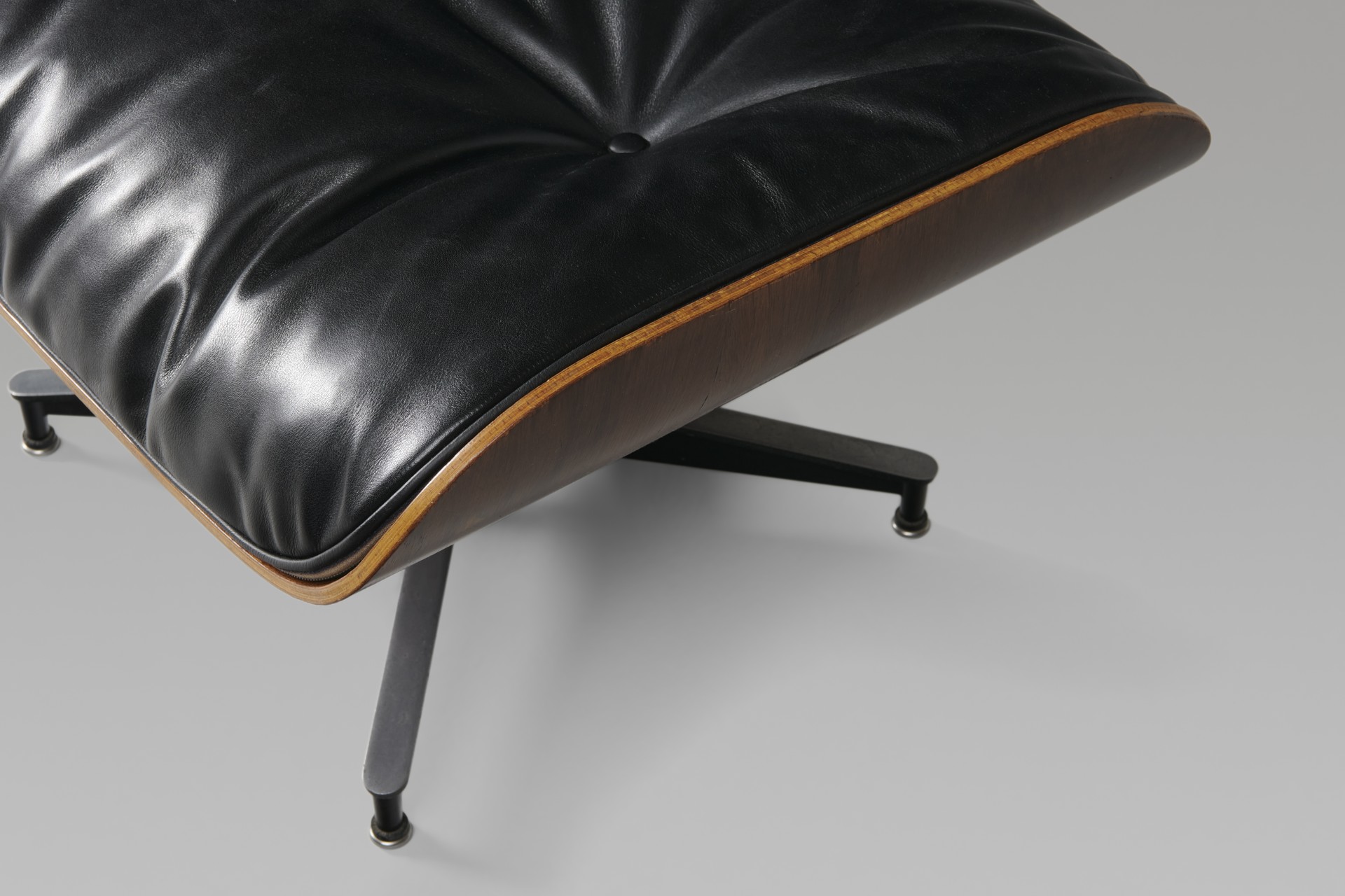 Lounge chair and Ottoman image 9