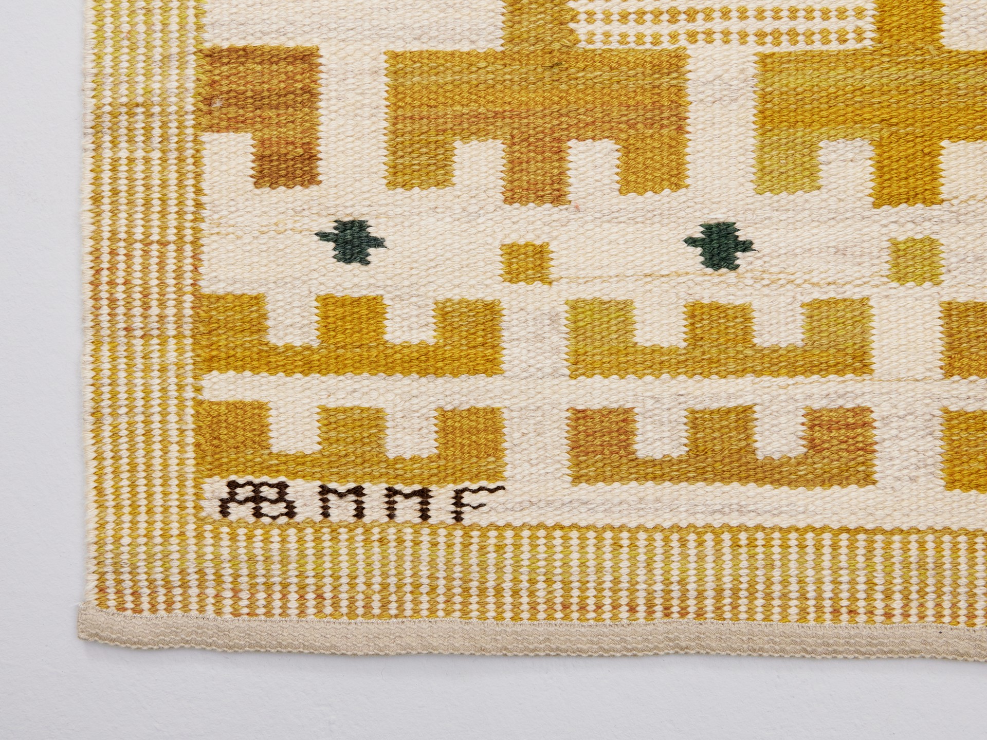 'Gulbroka' Carpet image 6