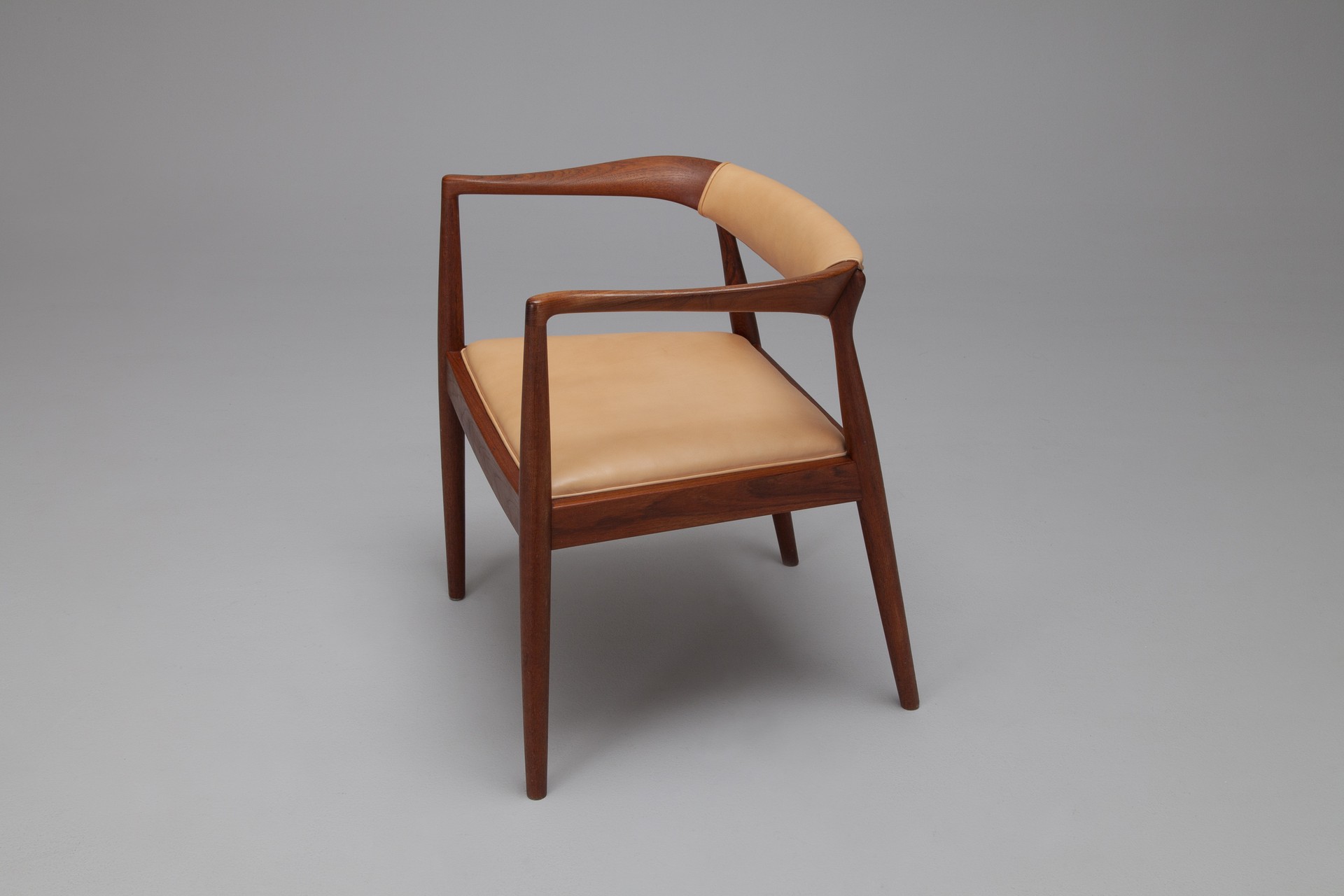 Armchair image 4