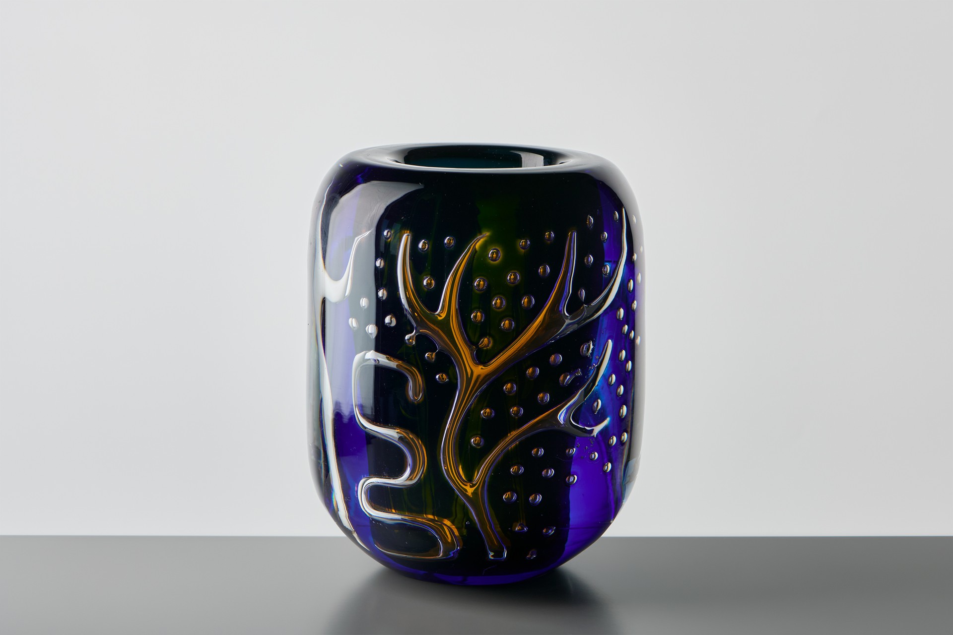 Early 'Adam and Eve' Ariel Vase image 2