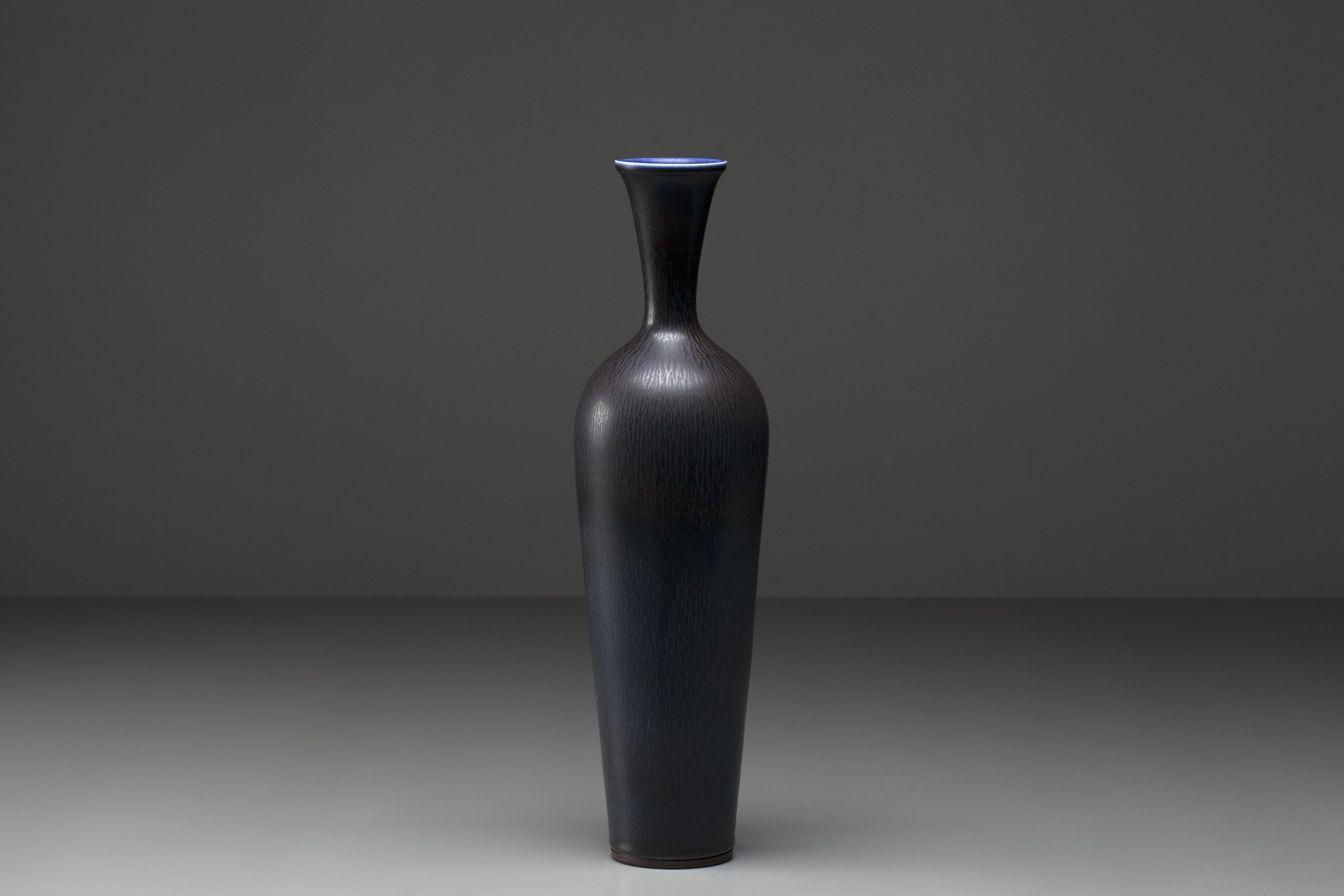 Vase image 2