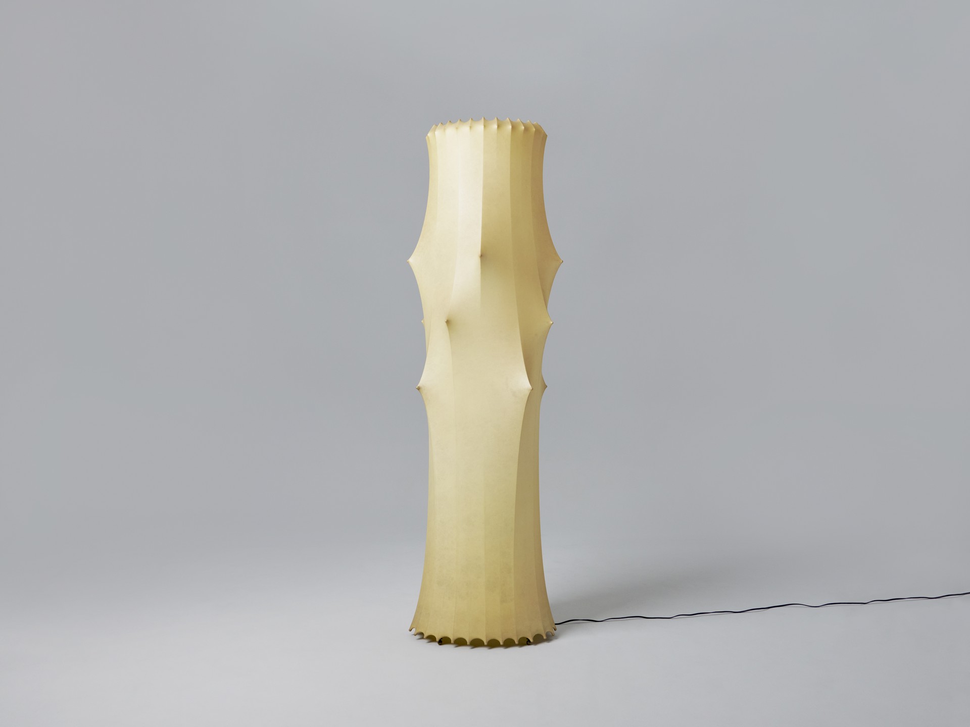 'Fantasma Grande' Floor Lamp