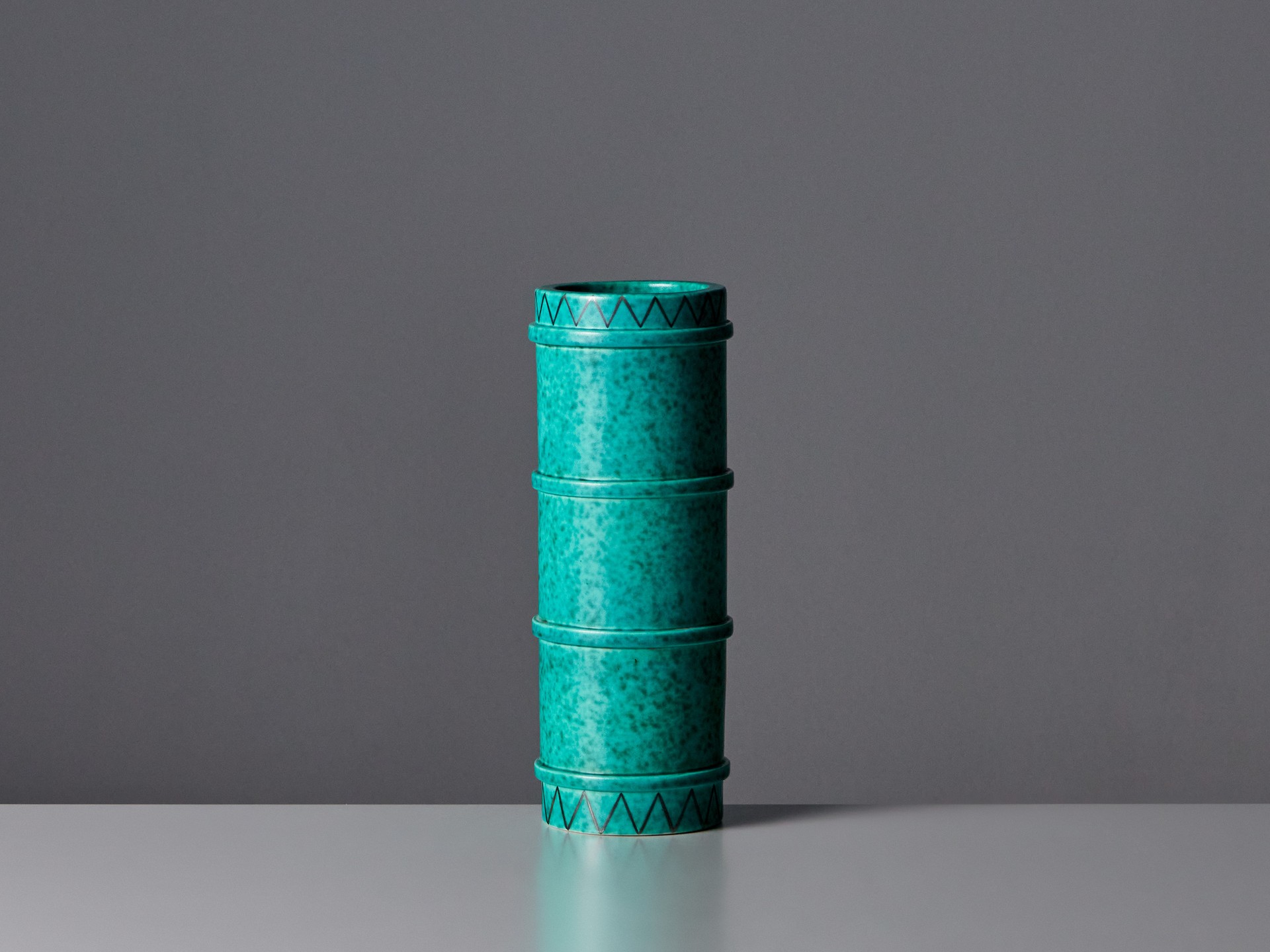 'Argenta' Vase image 2