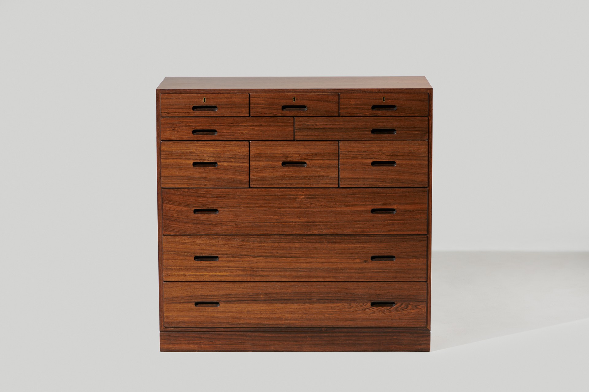 Chest of Drawers image 2