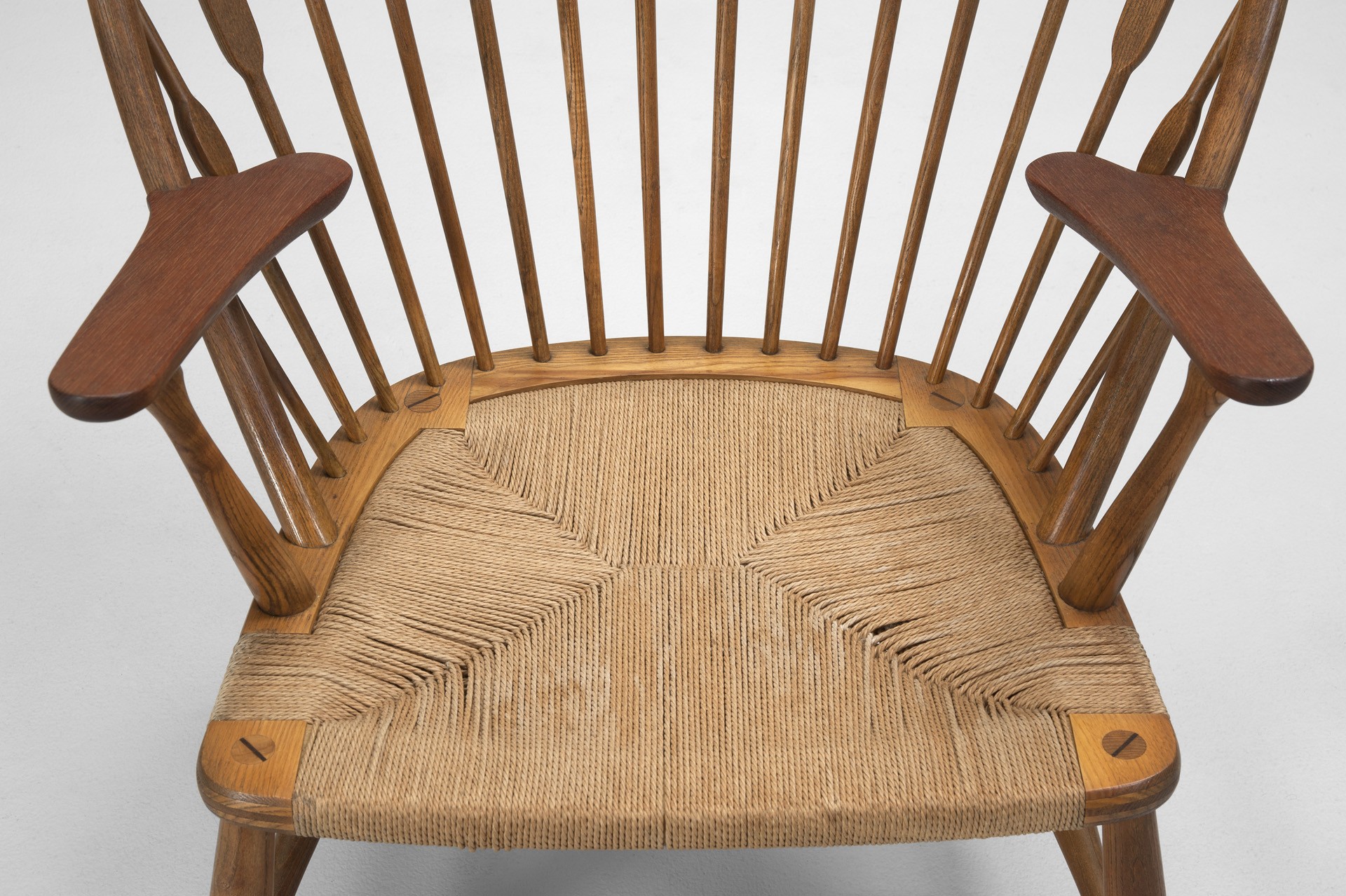 'Peacock' Chair image 4