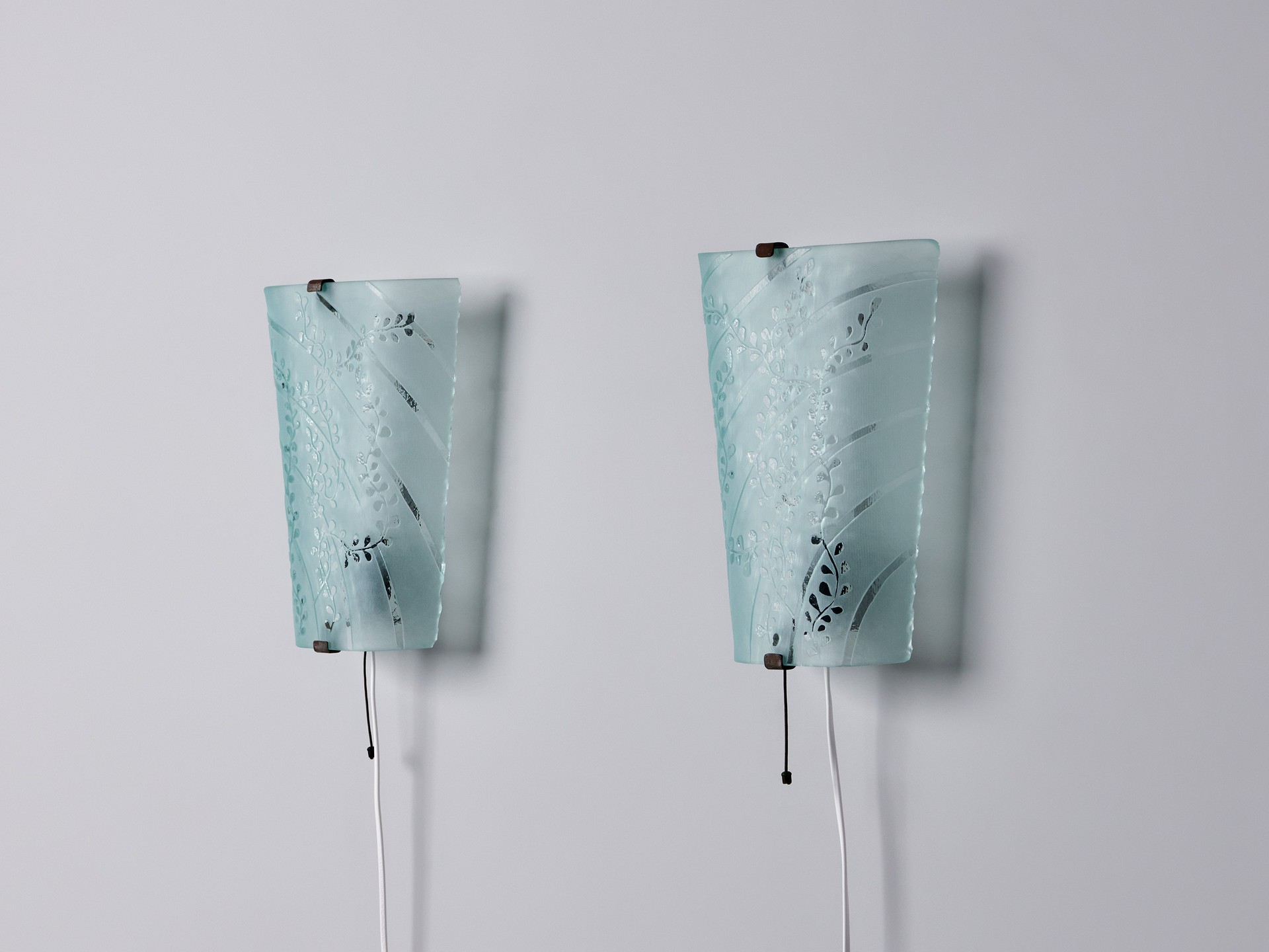 Pair of Wall Lamps image 3