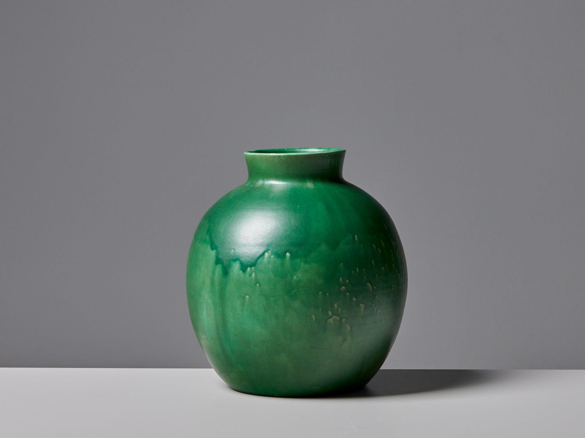Vase image 3